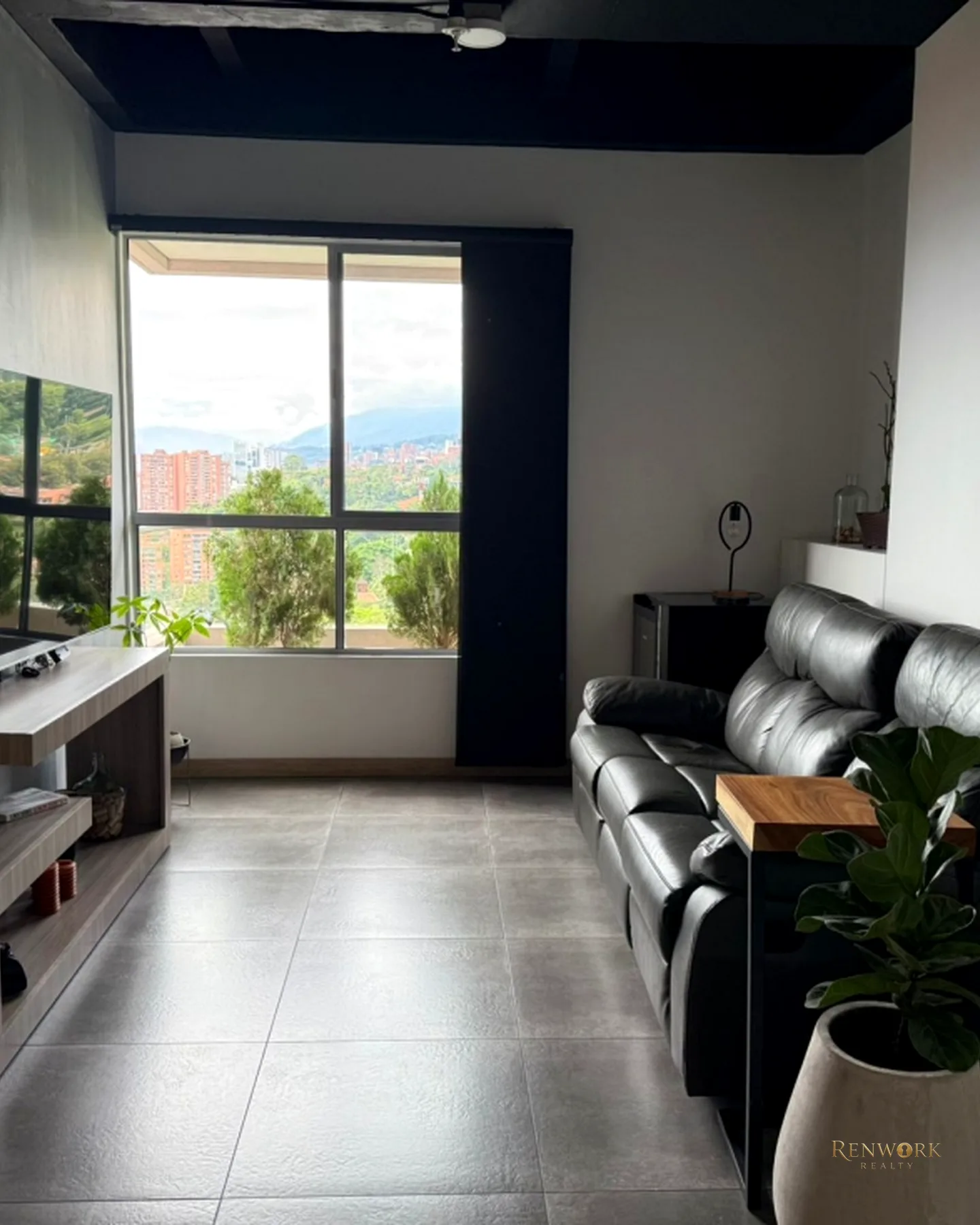 VENTA DE APTO CON COLEGA EN LOMA DEL ESCOBERO CON HERMOSA VISTA · foto 15