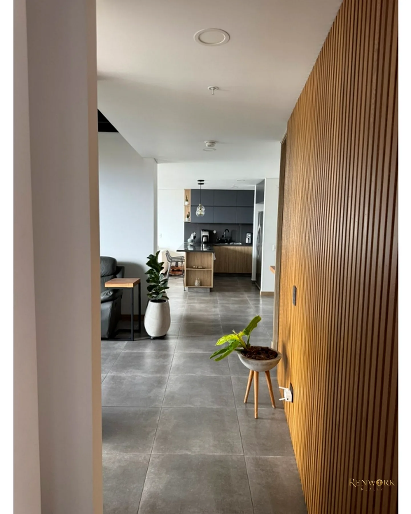 VENTA DE APTO CON COLEGA EN LOMA DEL ESCOBERO CON HERMOSA VISTA · foto 16