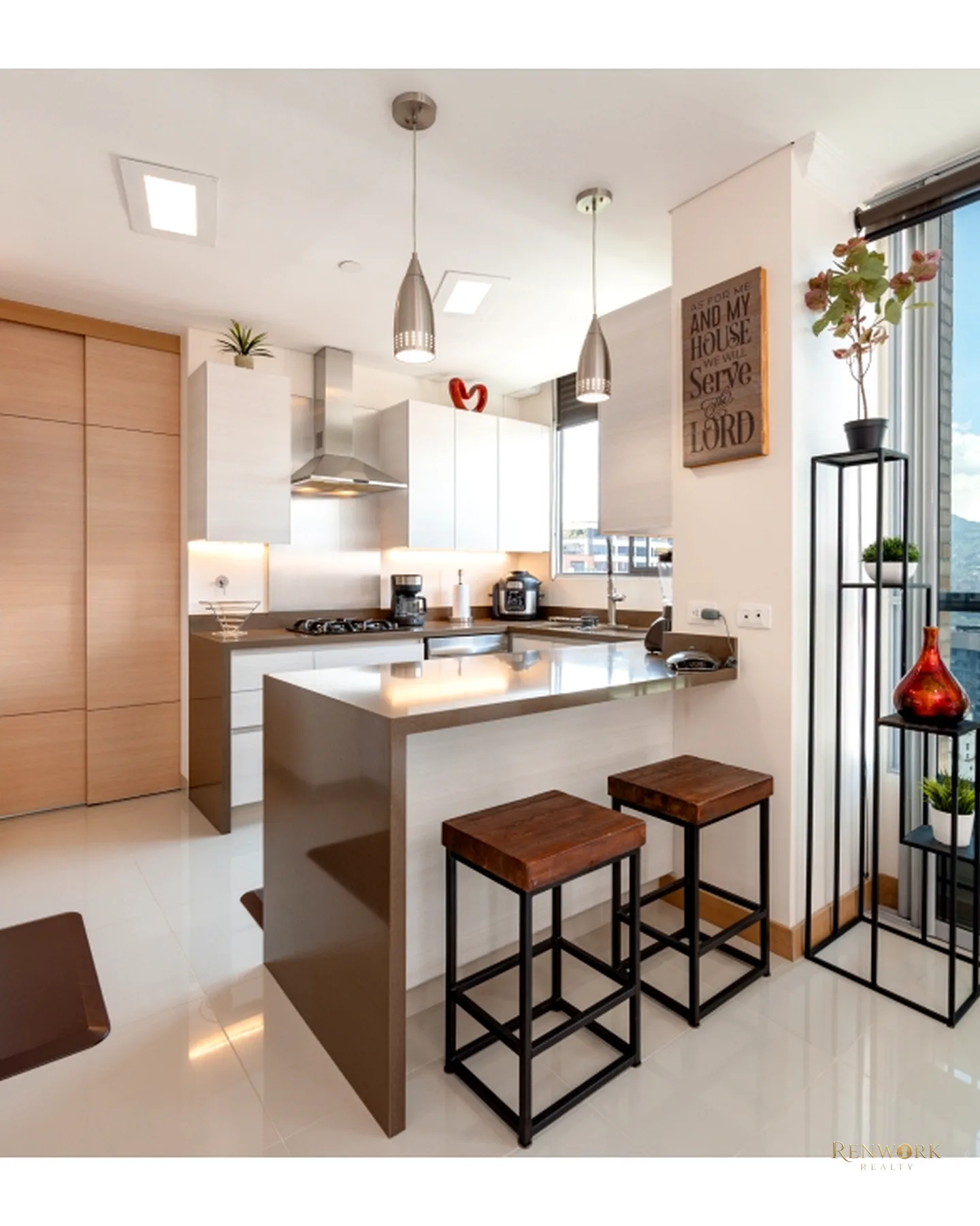 VENTA DE APTO POBLADO LOS PARRA. PISO ALTO, VISTA Y GRAN BALCÓN · foto 5