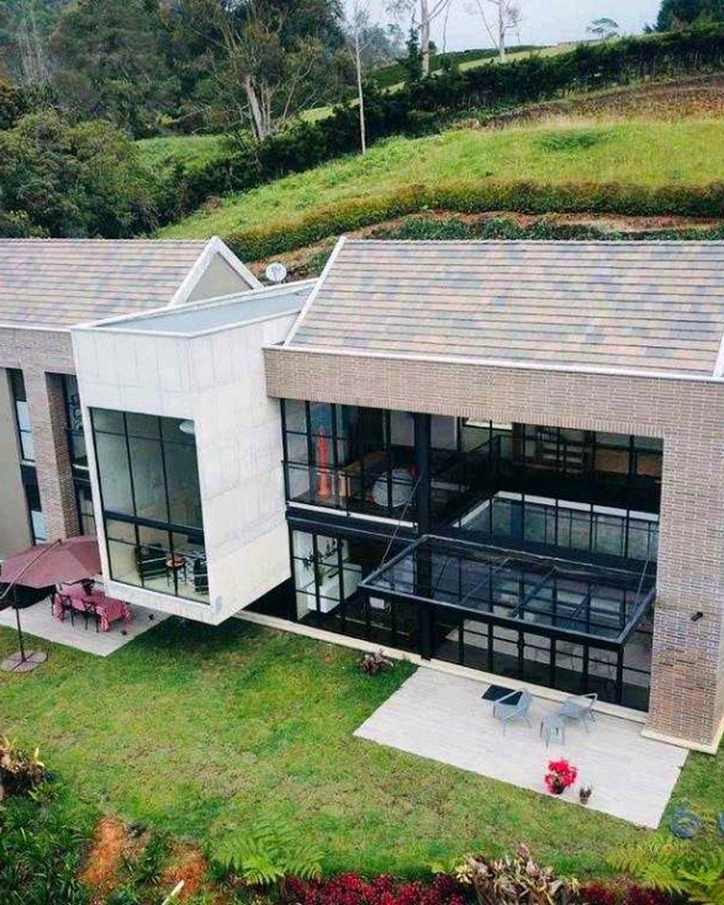 VENTA DE CASA EN EL ALTO DE PALMAS, INDEPENDIENTE, SECTOR PANTANILLO.
