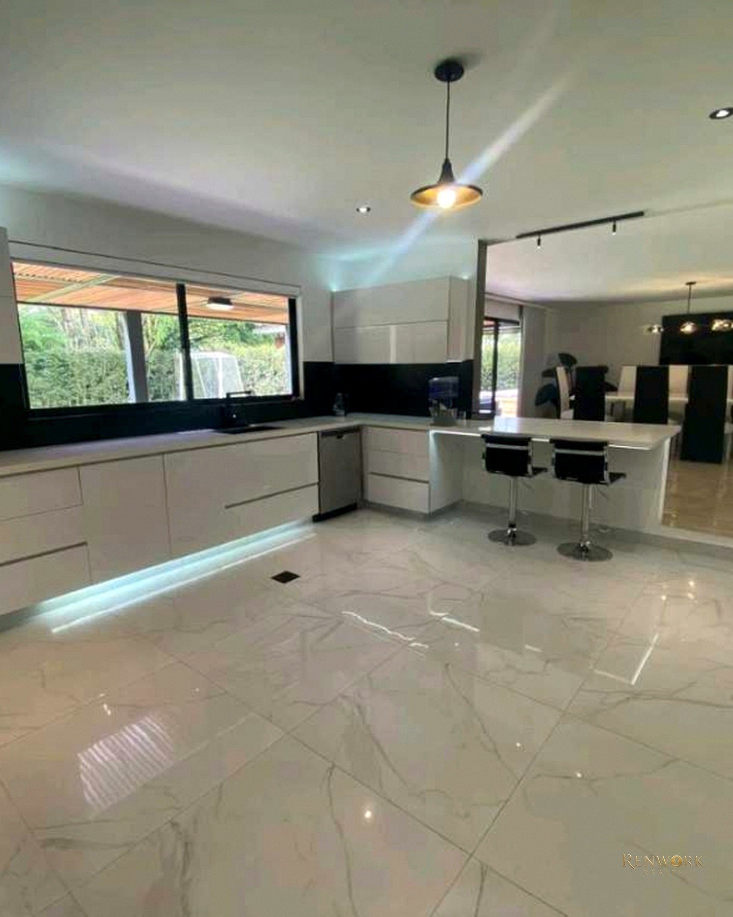 VENTA DE CASA EN EL POBLADO, SECTOR EL TESORO. · foto 5