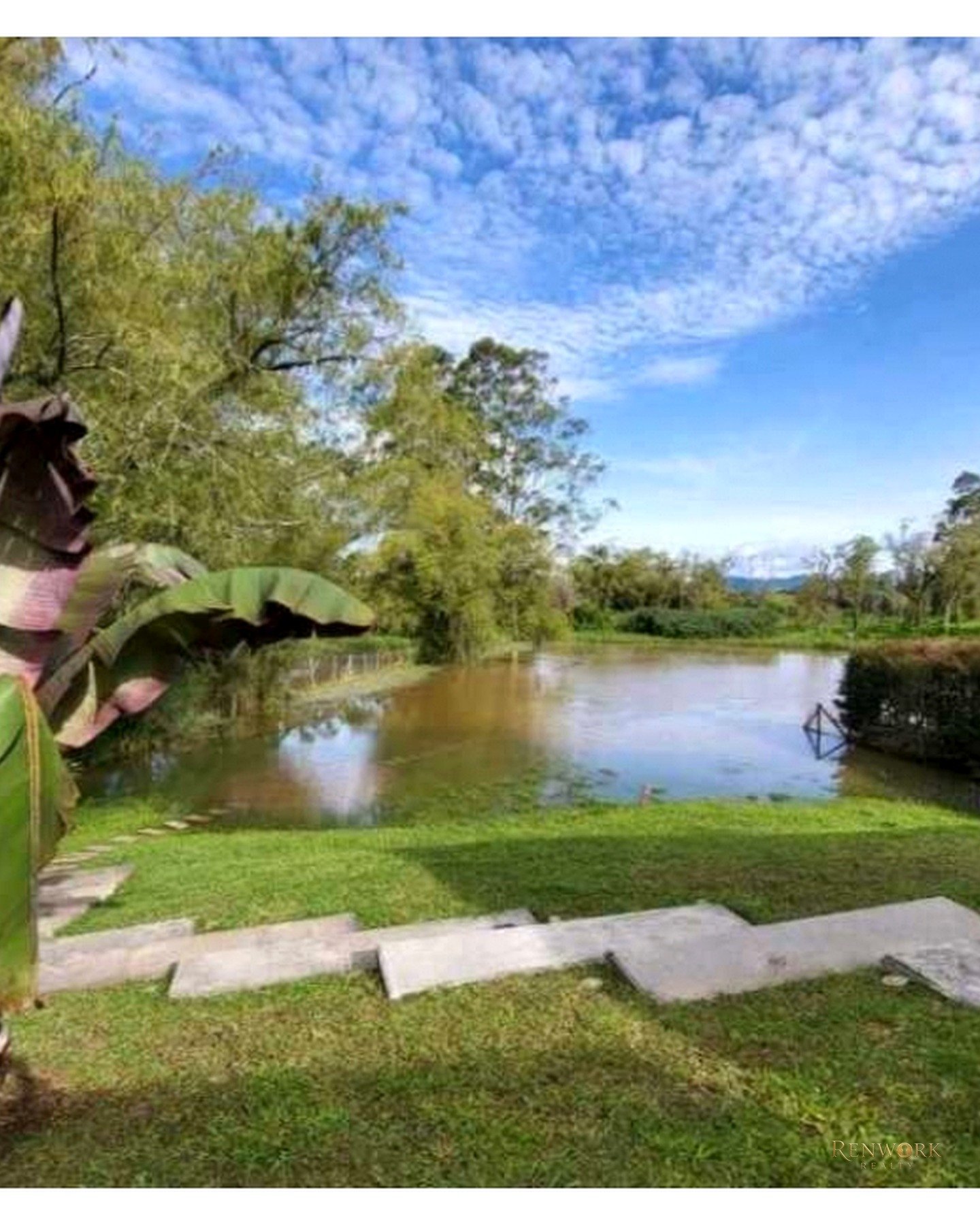 VENTA DE CASA EN LLANOGRANDE CON LAGO PRIVADO. UN SOLO NIVEL. · foto 8