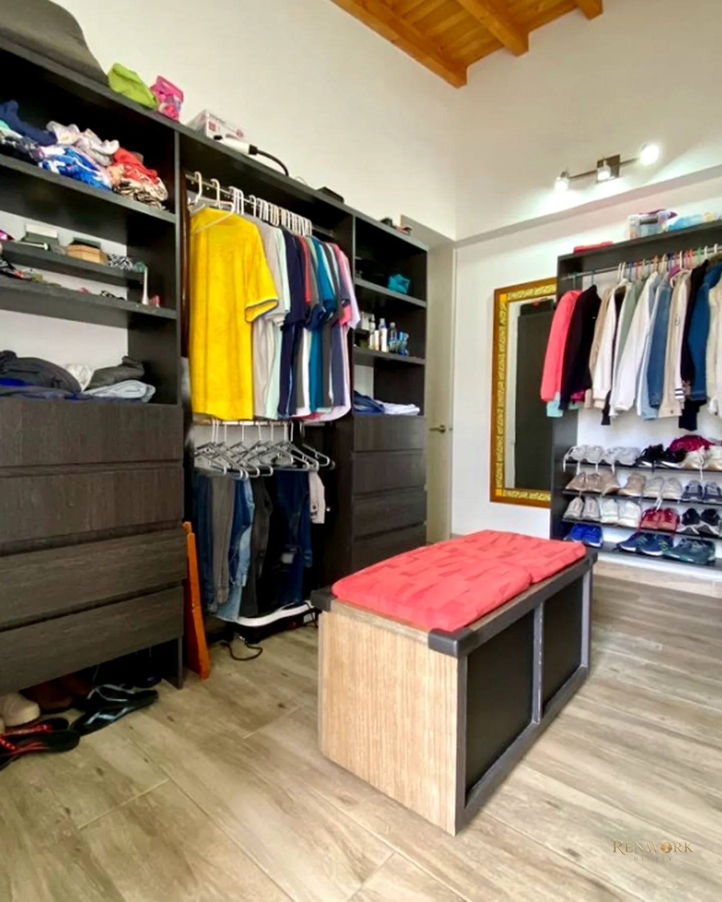 VENTA DE CASA MODERNA EN UNIDAD CERRADA RIONEGRO - EL PORVENIR · foto 13