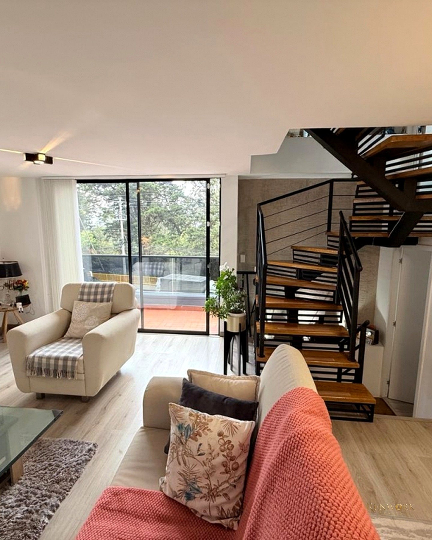 VENTA DE CASA TRIPLEX EN EL POBLADO SECTOR EL TESORO · foto 3