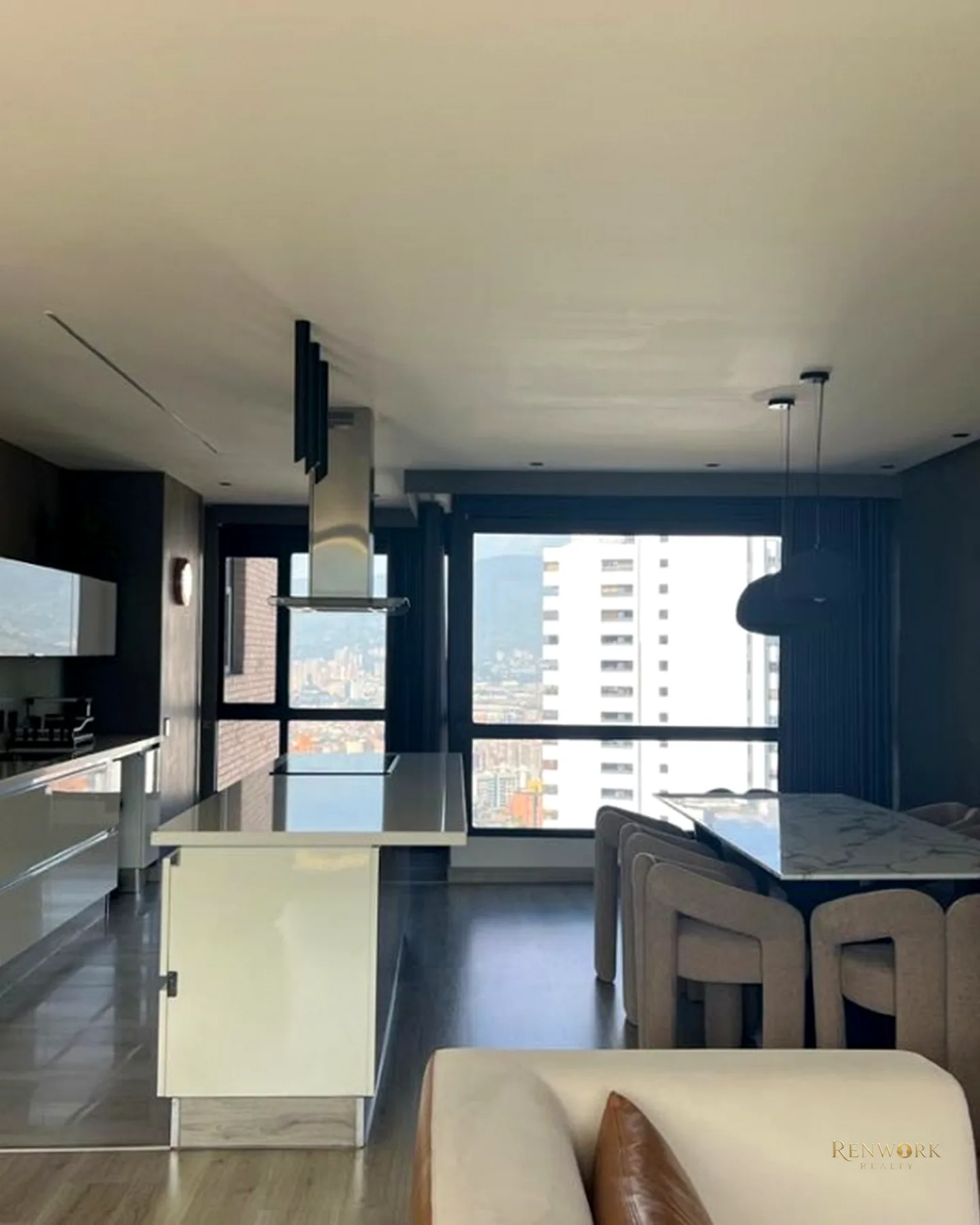 VENTA DE ESPECTACULAR APARTAMENTO CON VISTA EN SAN LUCAS | POBLADO. · foto 7