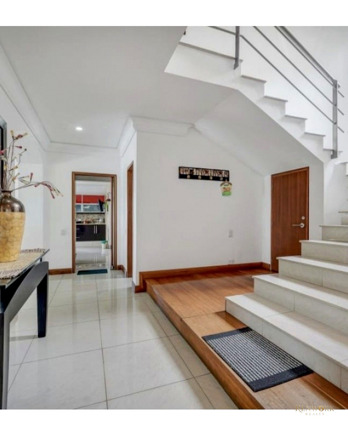 VENTA DE ESPECTACULAR CASA CON PISCINA EN LAS PALMAS - POBLADO. VISTA · foto 13