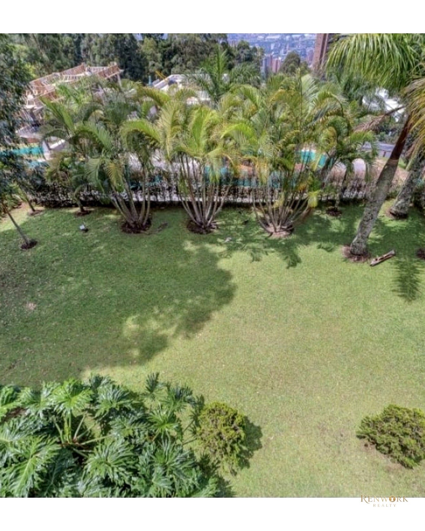 VENTA DE ESPECTACULAR CASA CON PISCINA EN LAS PALMAS - POBLADO. VISTA · foto 23