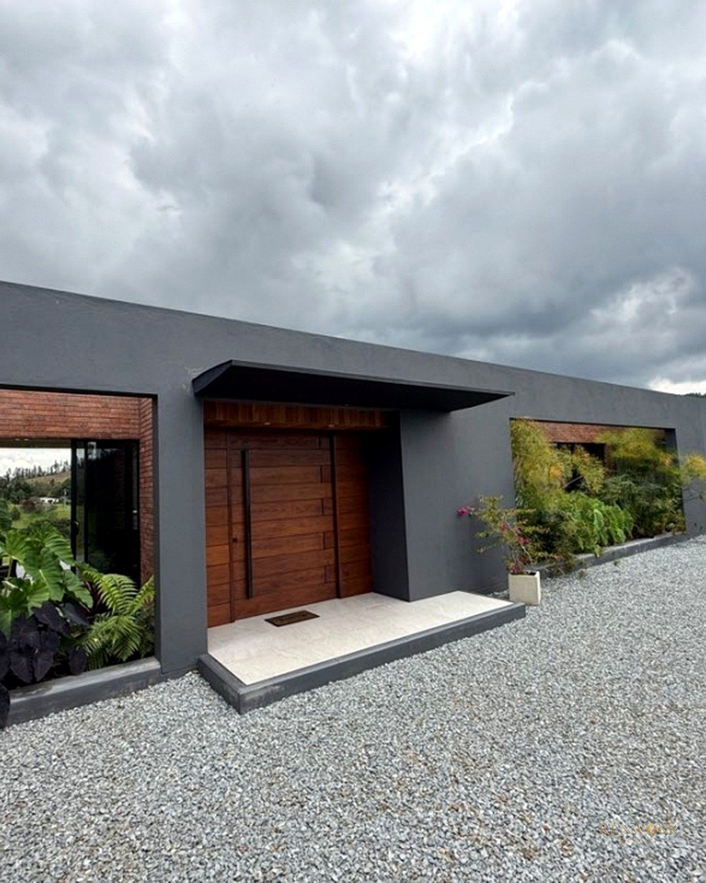 VENTA DE ESPECTACULAR CASA EN EL RETIRO DE UN SOLO NIVEL · foto 2