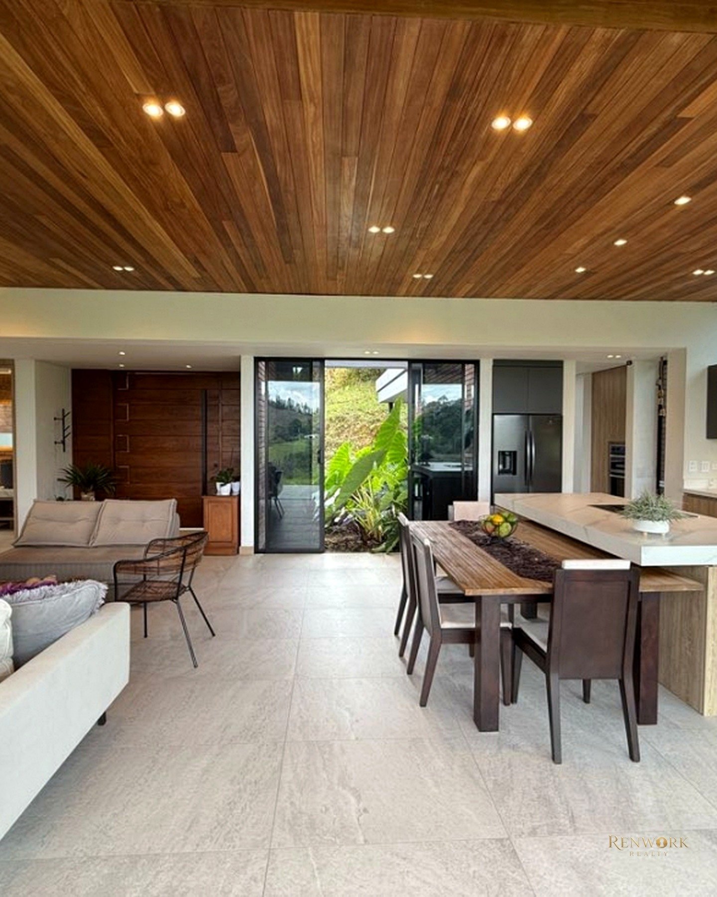 VENTA DE ESPECTACULAR CASA EN EL RETIRO DE UN SOLO NIVEL · foto 6