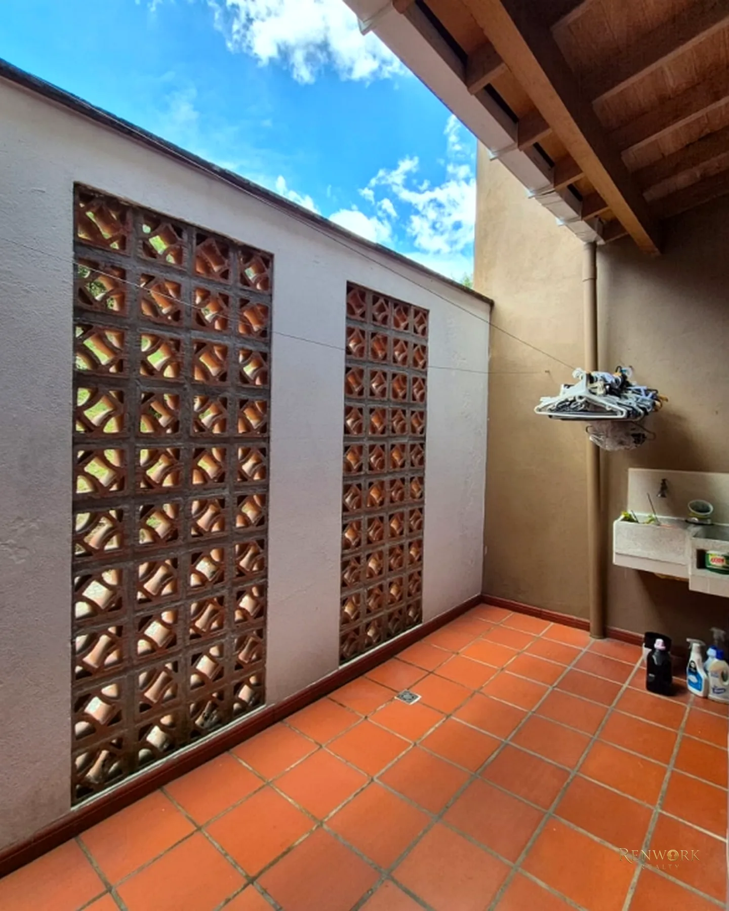 VENTA DE ESPECTACULAR CASA EN HACIENDA EL CAPIRO · foto 14