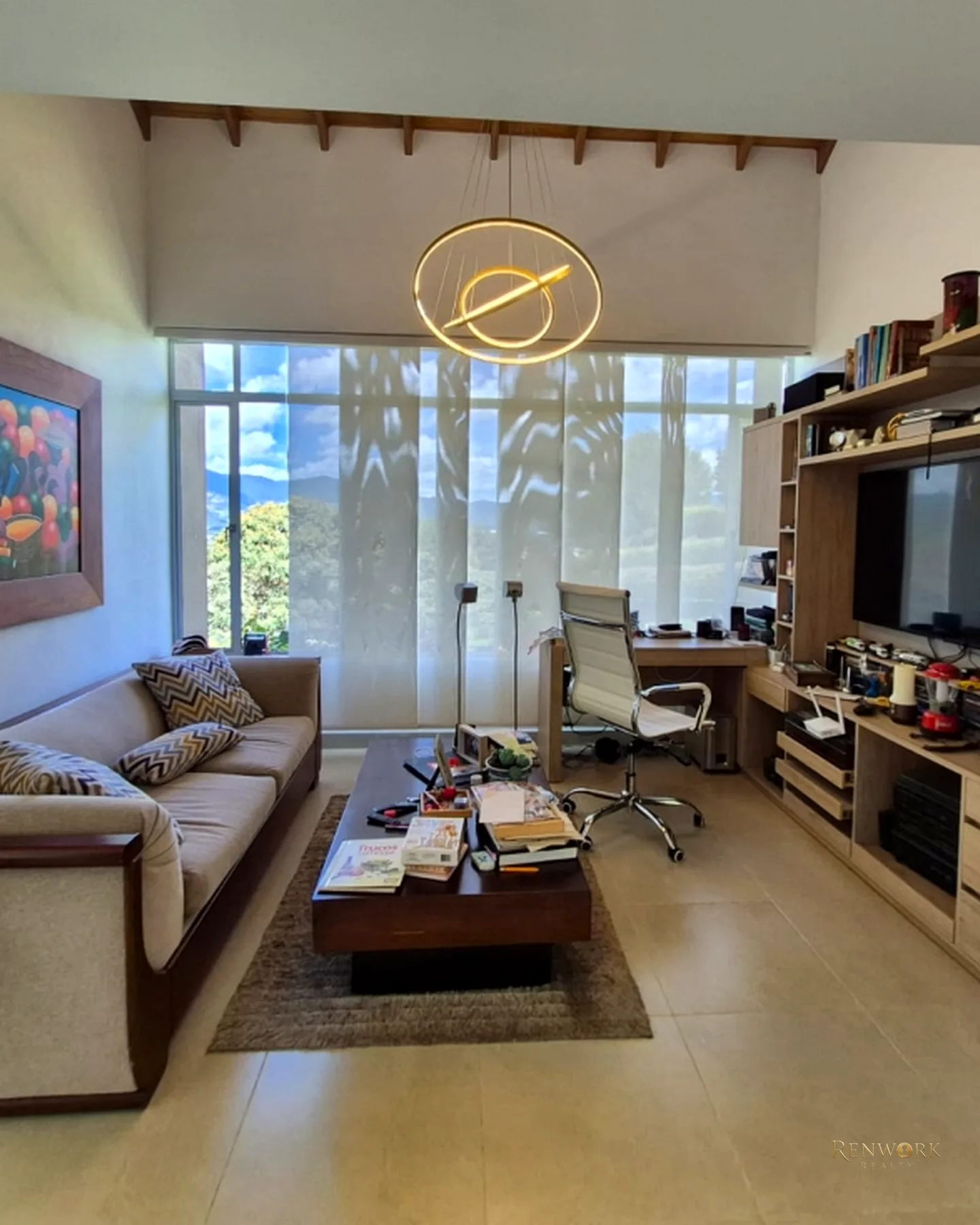 VENTA DE ESPECTACULAR CASA EN HACIENDA EL CAPIRO · foto 2
