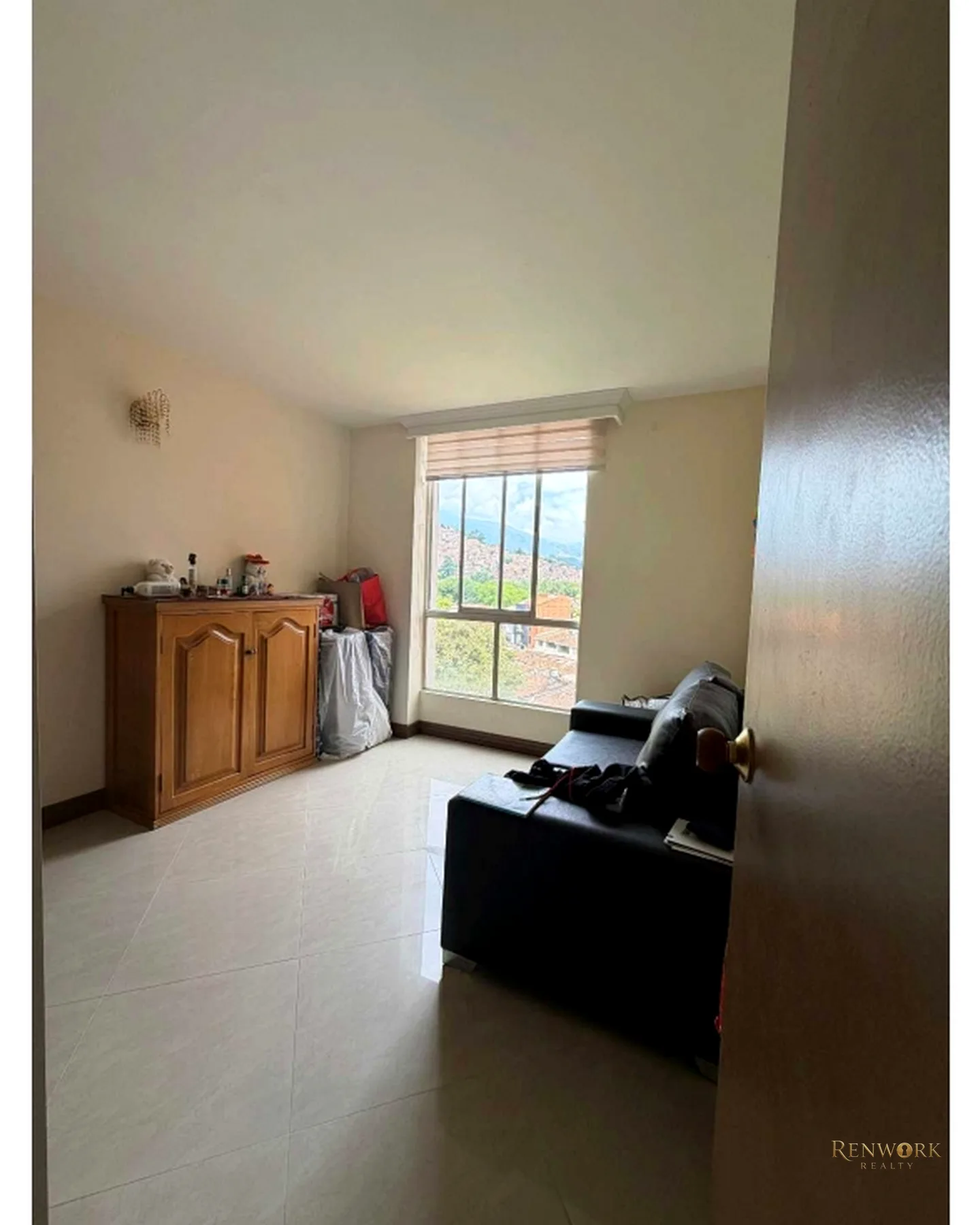 VENTA DE EXCELENTE APARTAMENTO EN LA LOMA DE LOS BERNAL · foto 8
