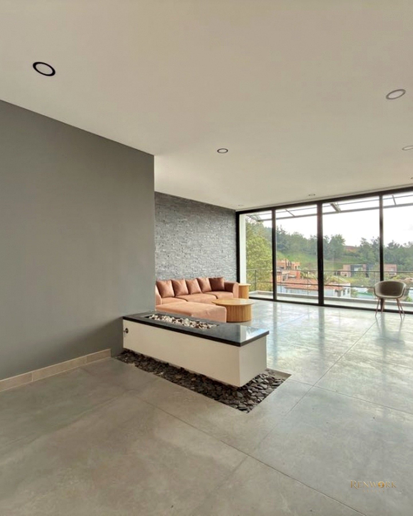 VENTA DE EXCLUSIVA CASA EN ENVIGADO- LOMA DEL ESCOBERO · foto 2