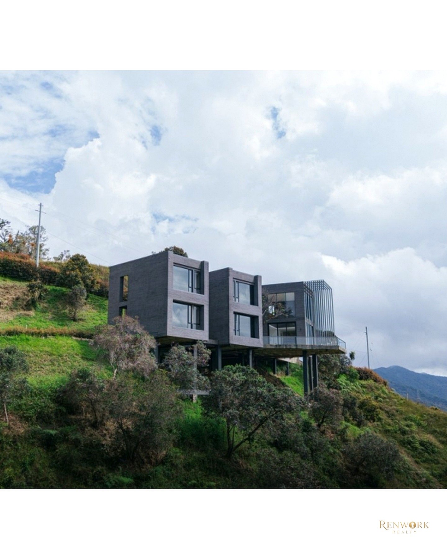 Vista de VENTA DE FINCA DE RECREO EN ALTOS DEL ROBLE GUATAPE ANTIOQUIA
