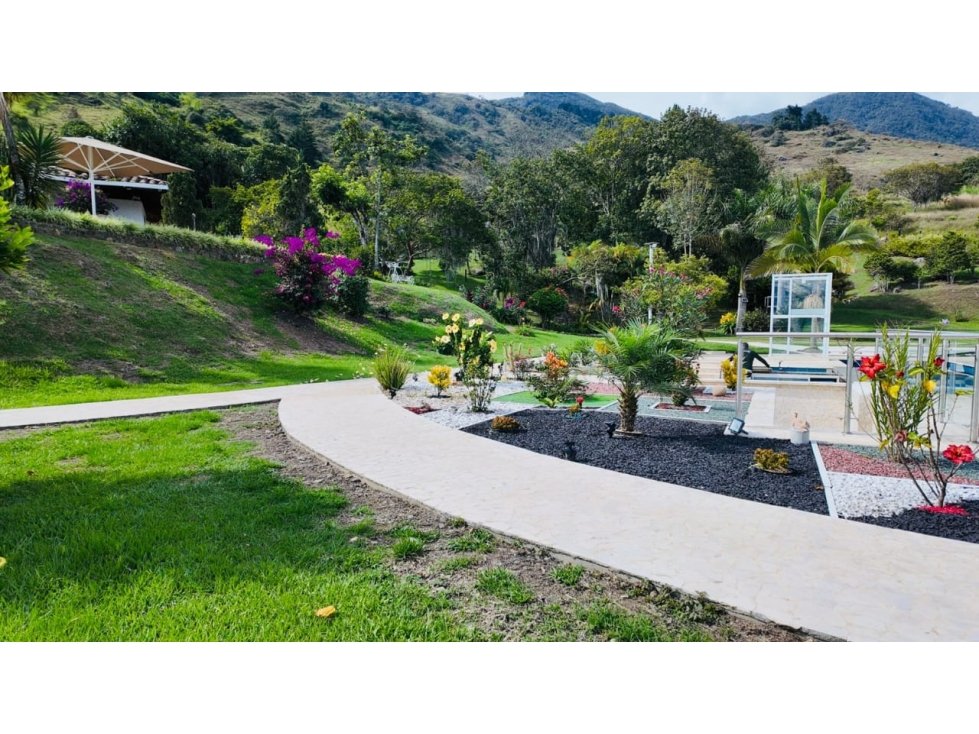 VENTA DE FINCA EN COPACABANA · foto 21