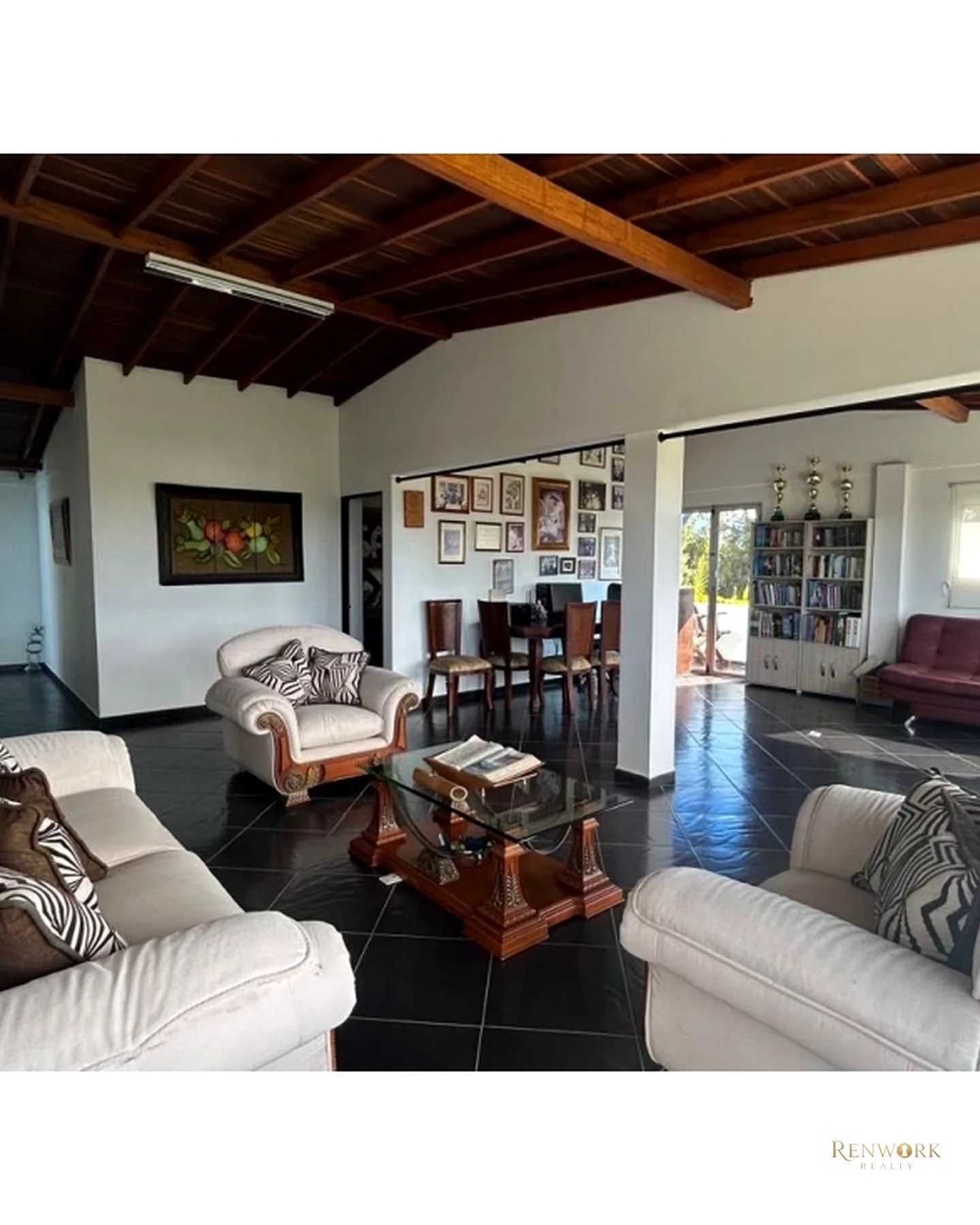VENTA DE FINCA EN GUATAPE FRENTE A LA PIEDRA DEL PEÑOL · foto 2