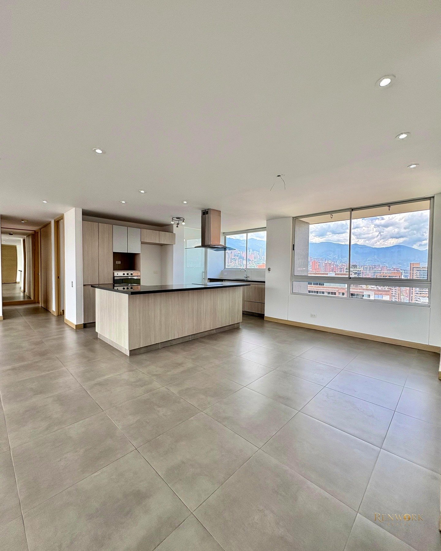 Vista de VENTA DE HERMOSO APARTAMENTO EN EL POBLADO CASTROPOL MEDELLÍN