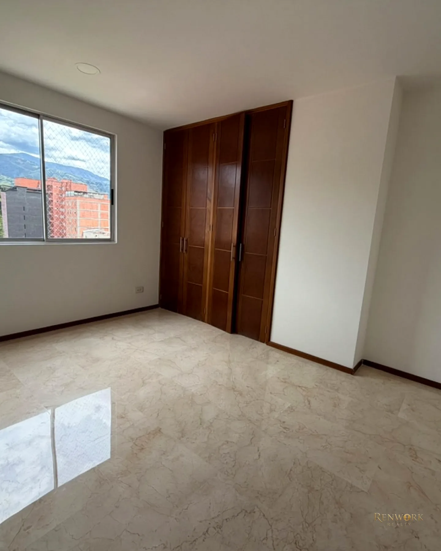 VENTA DE HERMOSO DUPLEX EN LAURELES · foto 13