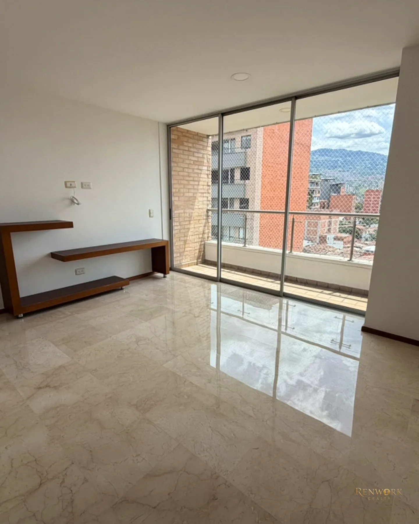 VENTA DE HERMOSO DUPLEX EN LAURELES · foto 4