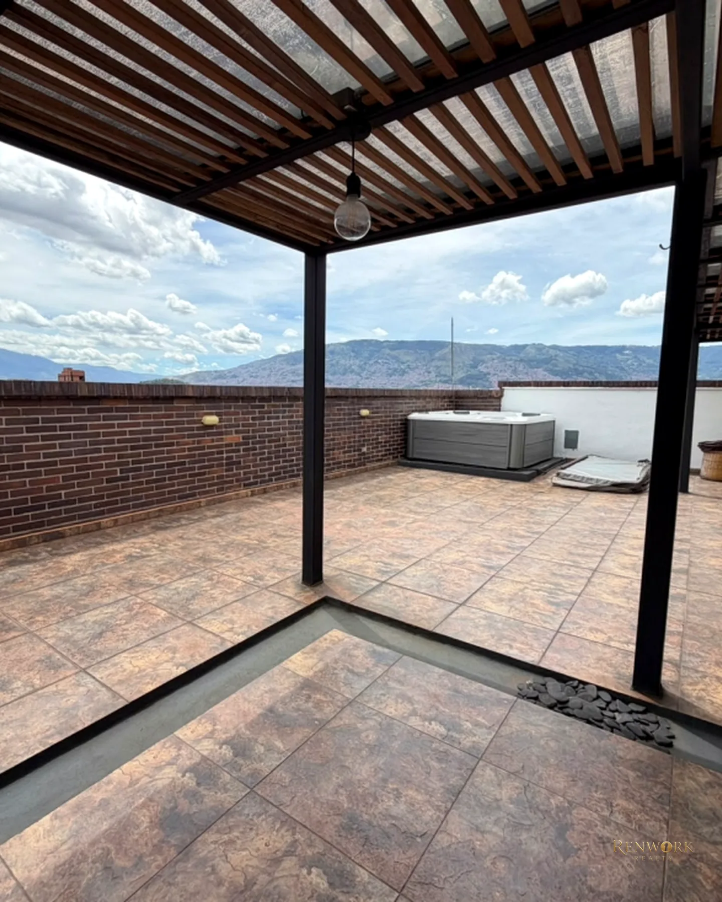 VENTA DE HERMOSO DUPLEX EN LAURELES · foto 6