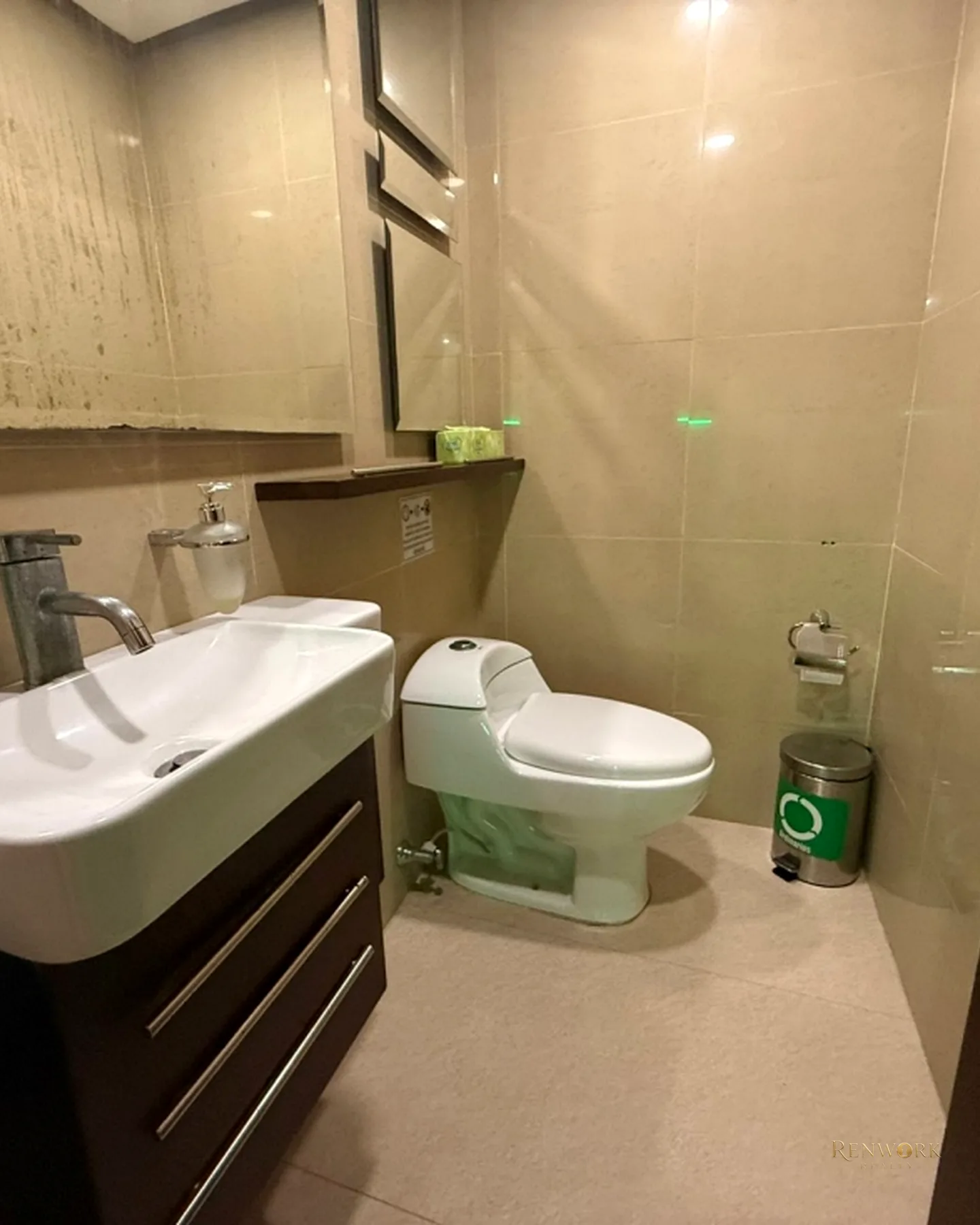 VENTA DE HOTEL CON LICENCIA VIGENTE PARA OPERAR EN EL POBLADO · foto 5