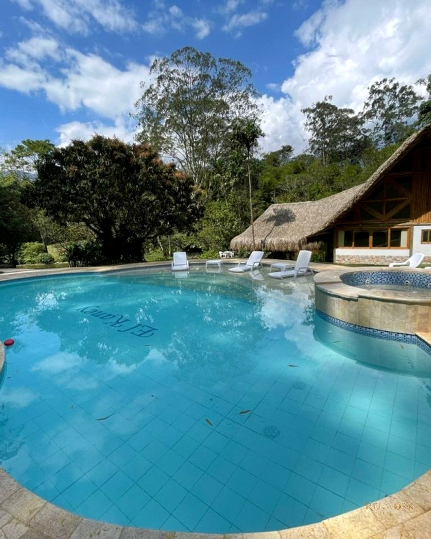 Vista de VENTA DE LUJOSO CENTRO ECOLOGICO EL KANEY A 20 KM DE MEDELLÍN