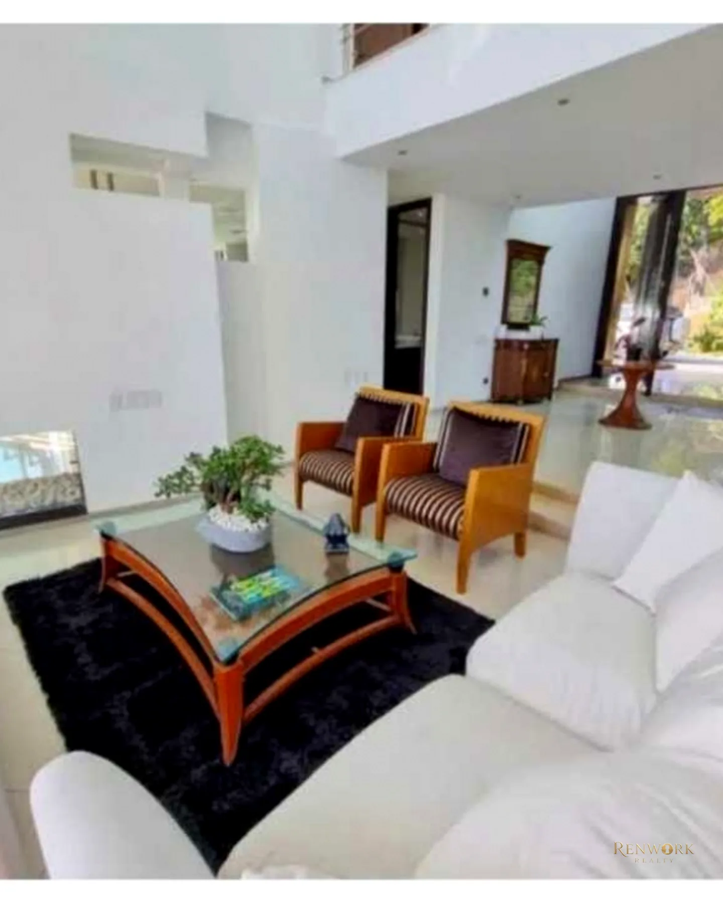 VENTA DE MODERNA CASA CON PISCINA A EN EL POBLADO, SECTOR PALMAS. · foto 11