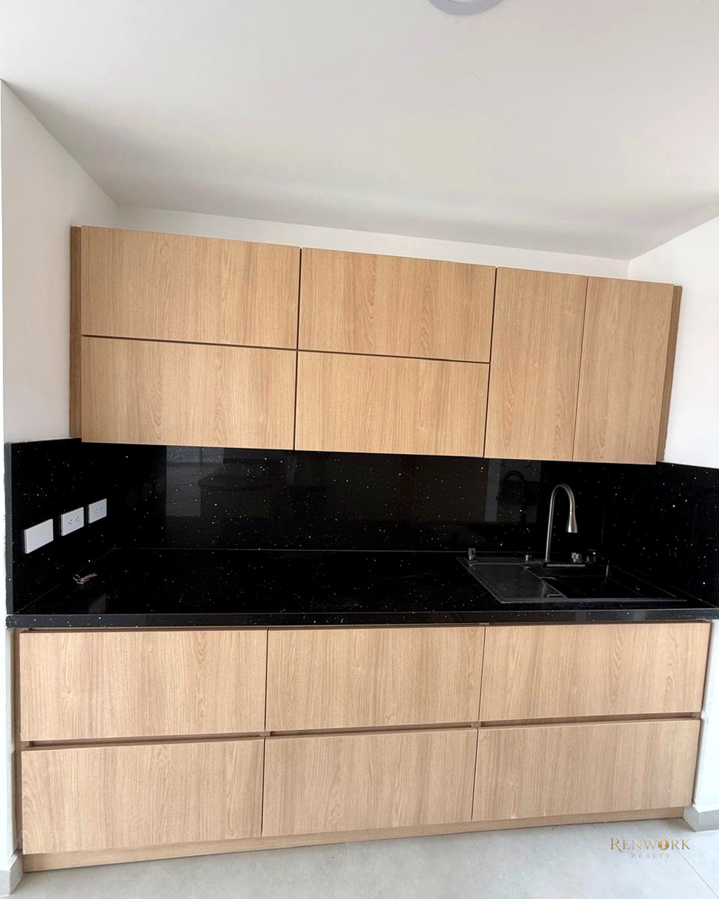 VENTA DE PENTHOUSE DÚPLEX EN CONQUISTADORES REMODELADO · foto 3