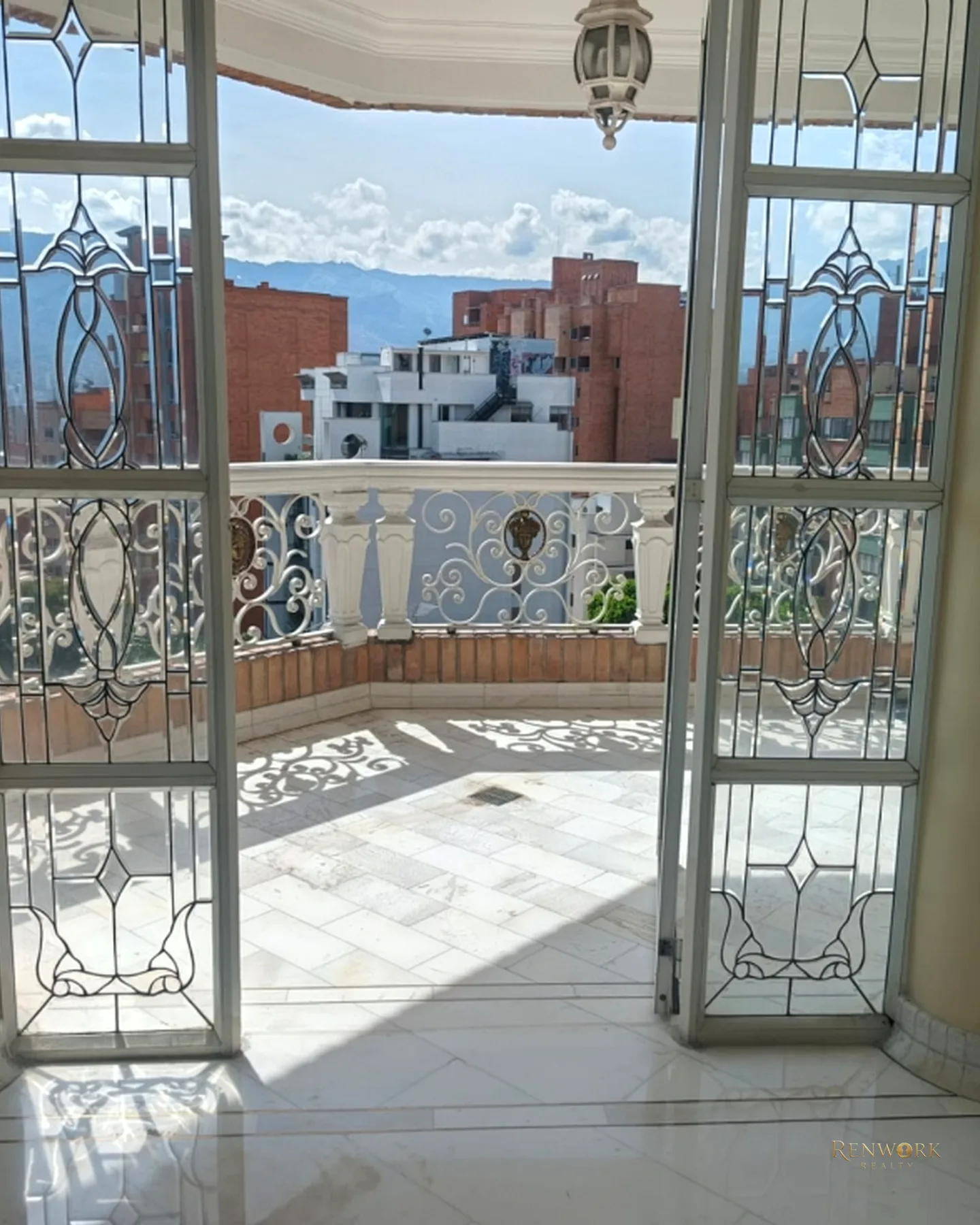 VENTA DE PENTHOUSE EN LAURELES · foto 22