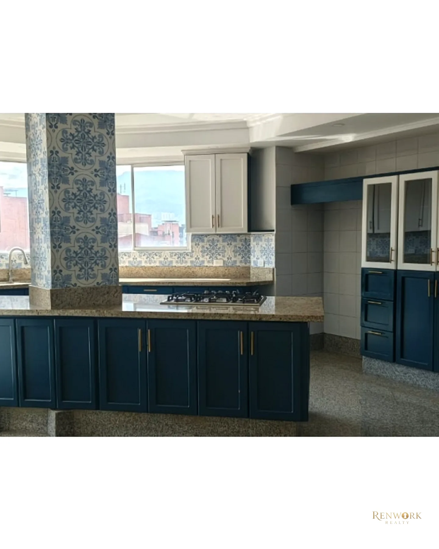 VENTA DE PENTHOUSE EN LAURELES · foto 3