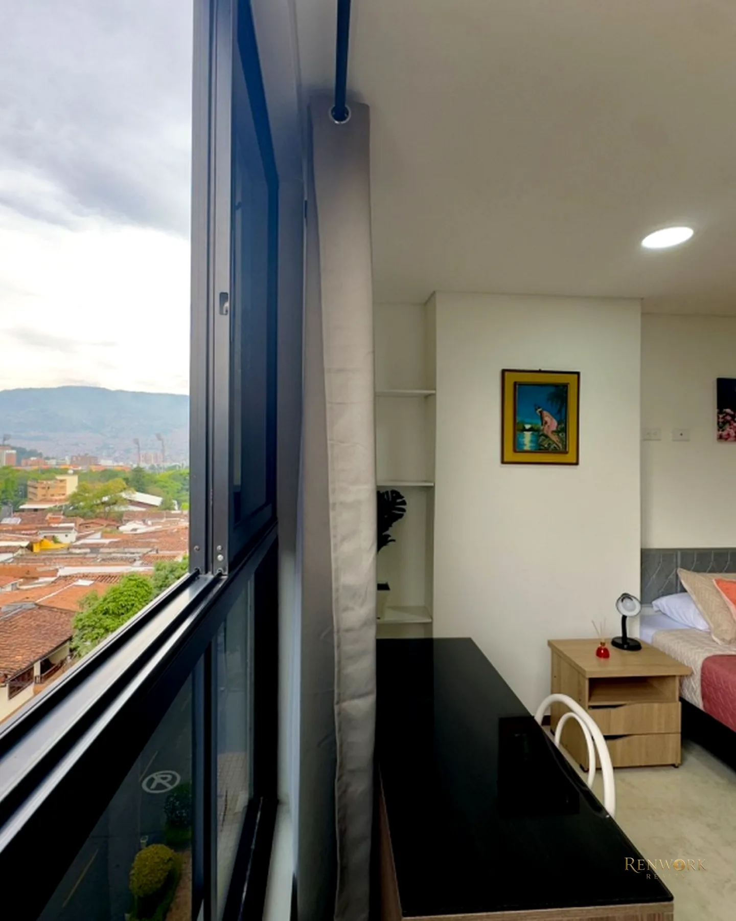 VENTA DE PISO COMPLETO EN LAURELES: 4 APARTAESTUDIOS RENTANDO AIRBNB · foto 10