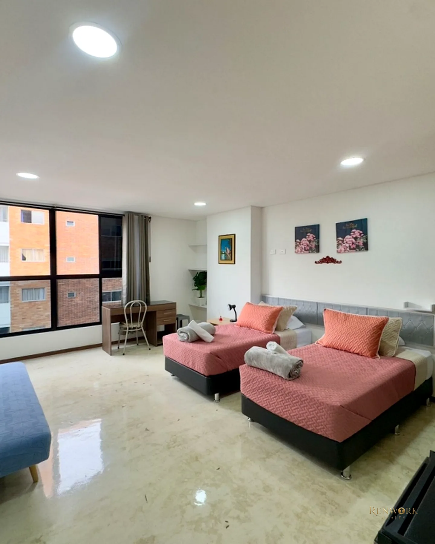 VENTA DE PISO COMPLETO EN LAURELES: 4 APARTAESTUDIOS RENTANDO AIRBNB · foto 5