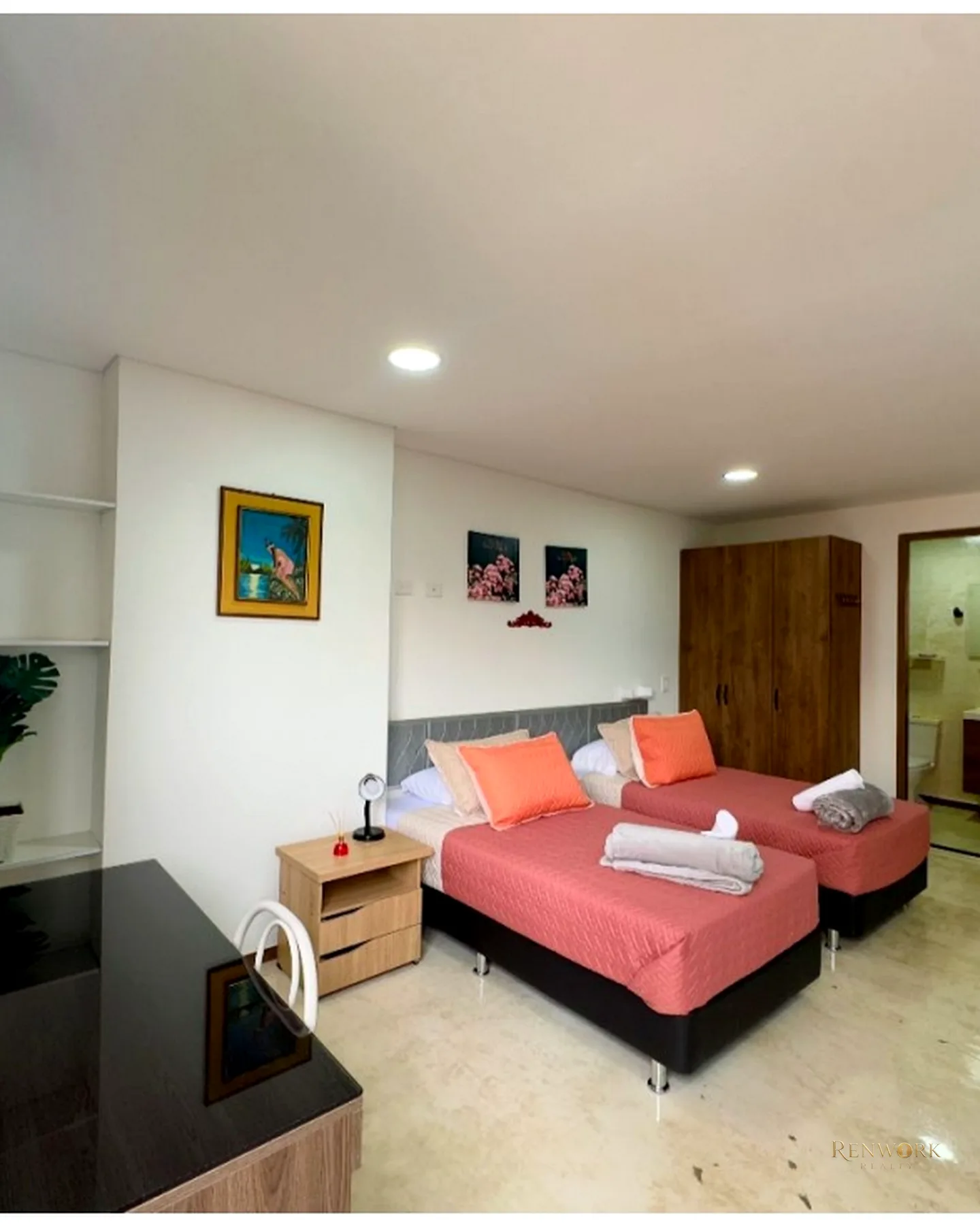 VENTA DE PISO COMPLETO EN LAURELES: 4 APARTAESTUDIOS RENTANDO AIRBNB · foto 3