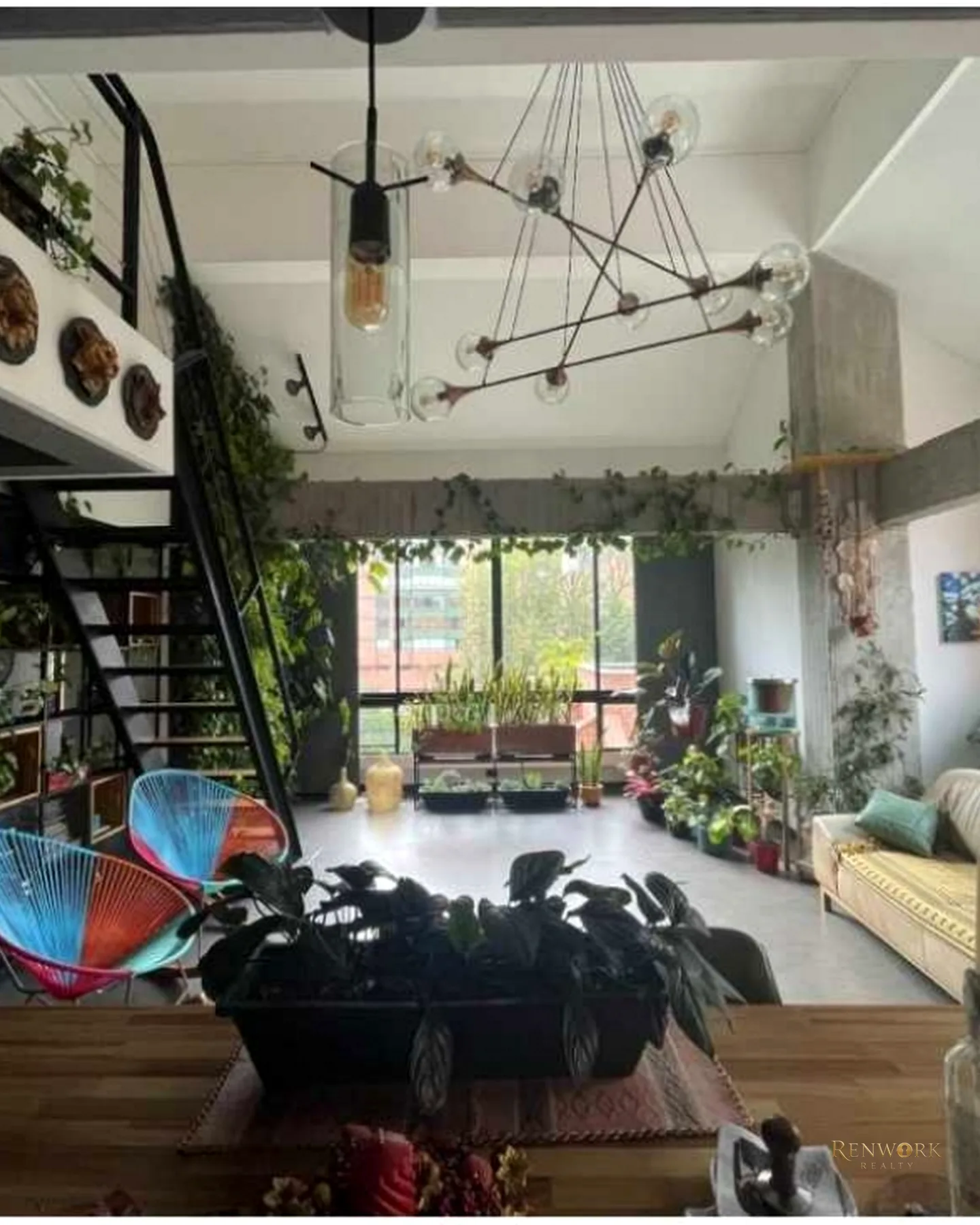 VENTA ESPECTACULAR APARTAMENTO DUPLEX REMODELADO EN EL POBLADO · foto 3