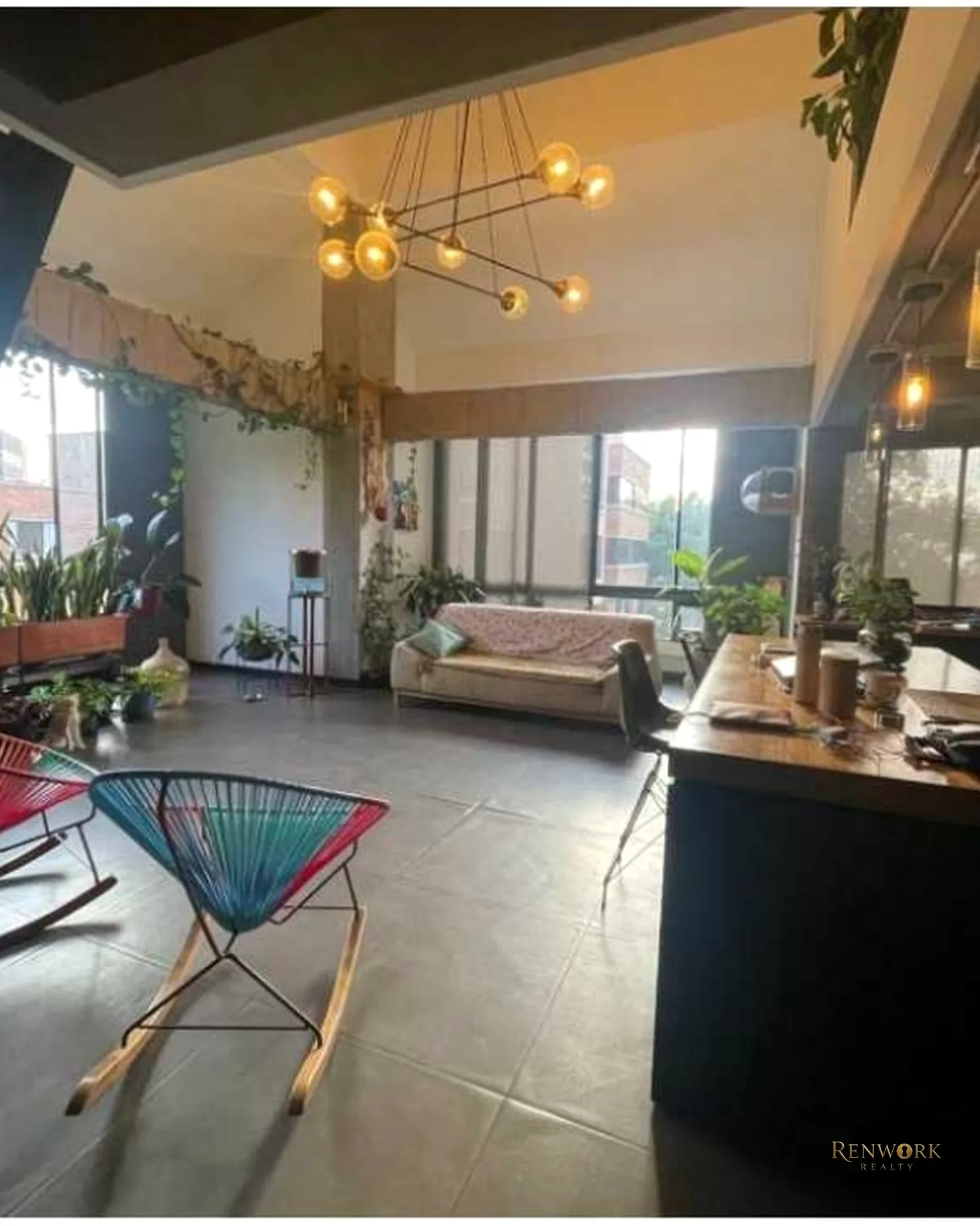 VENTA ESPECTACULAR APARTAMENTO DUPLEX REMODELADO EN EL POBLADO · foto 2