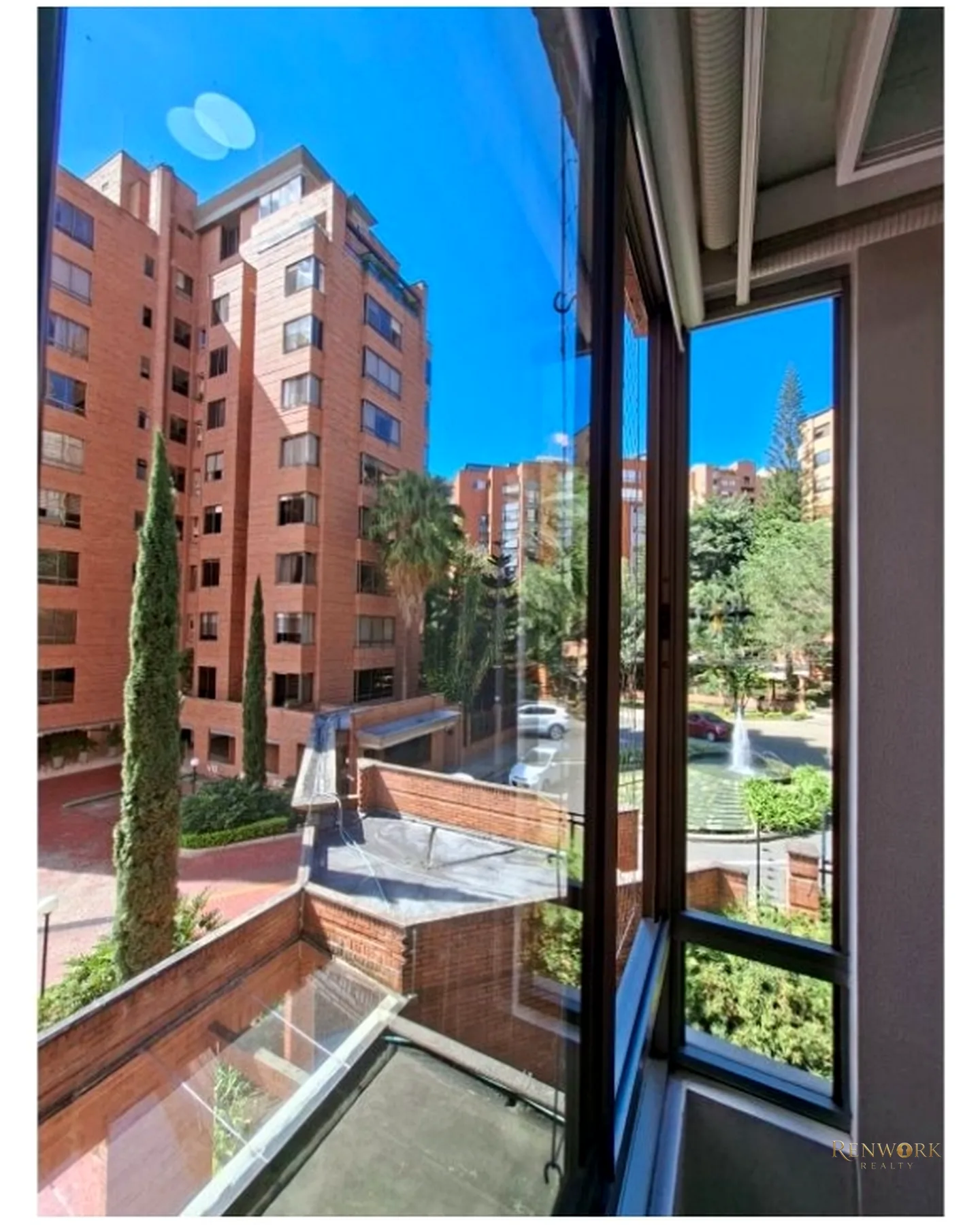 VENTA EXCELENTE APARTAMENTO CERCA A EL TESORO POBLADO REMODELADO · foto 6