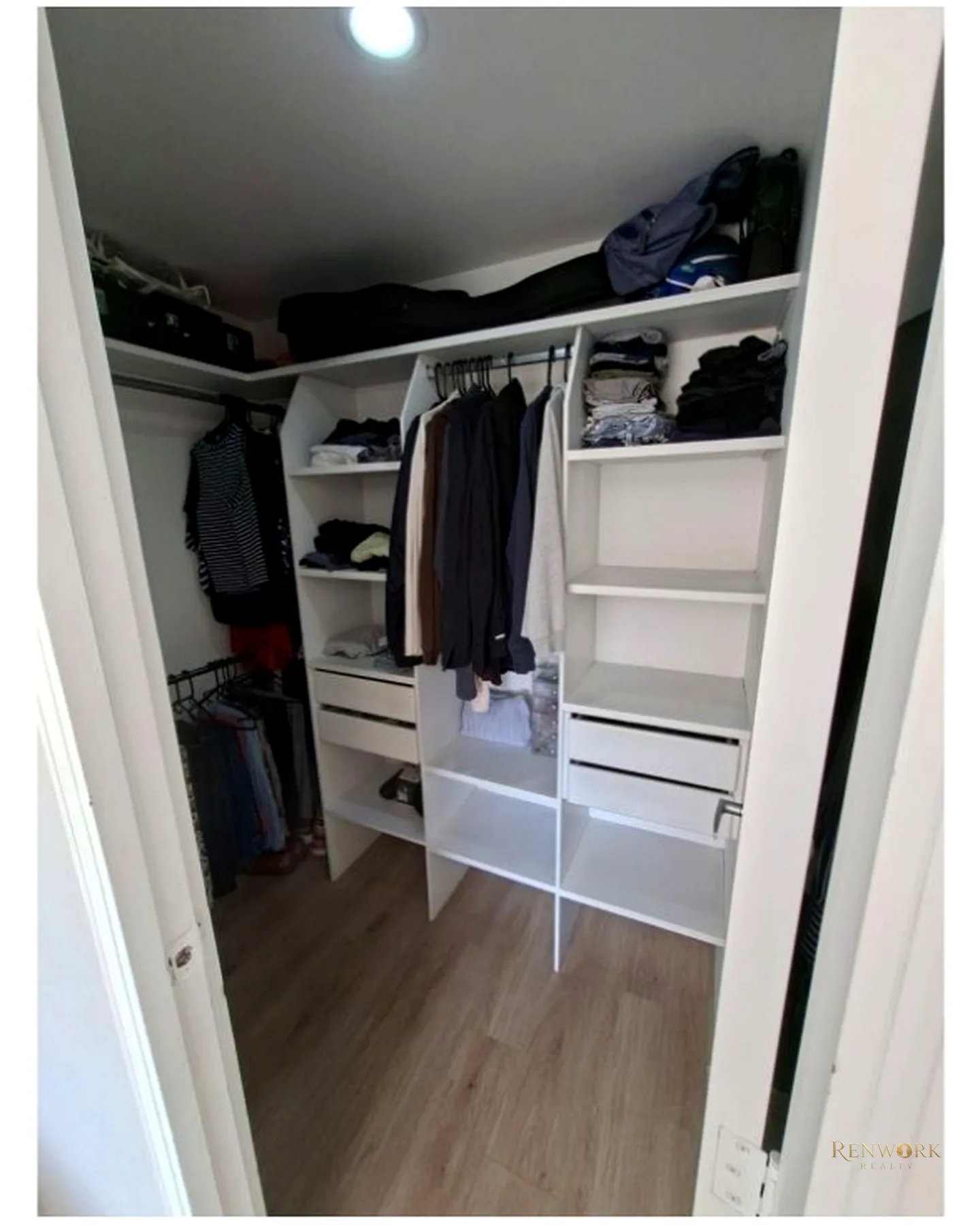 VENTA EXCELENTE APARTAMENTO CERCA A EL TESORO POBLADO REMODELADO · foto 14