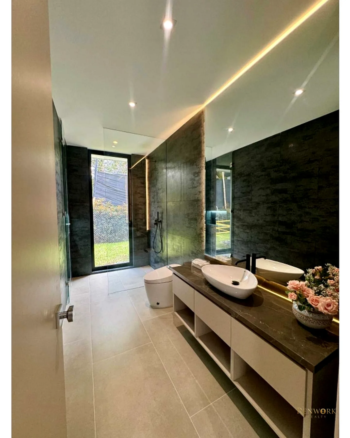 VENTA EXCLUSIVA CASA EN LLANOGRANDE · foto 11