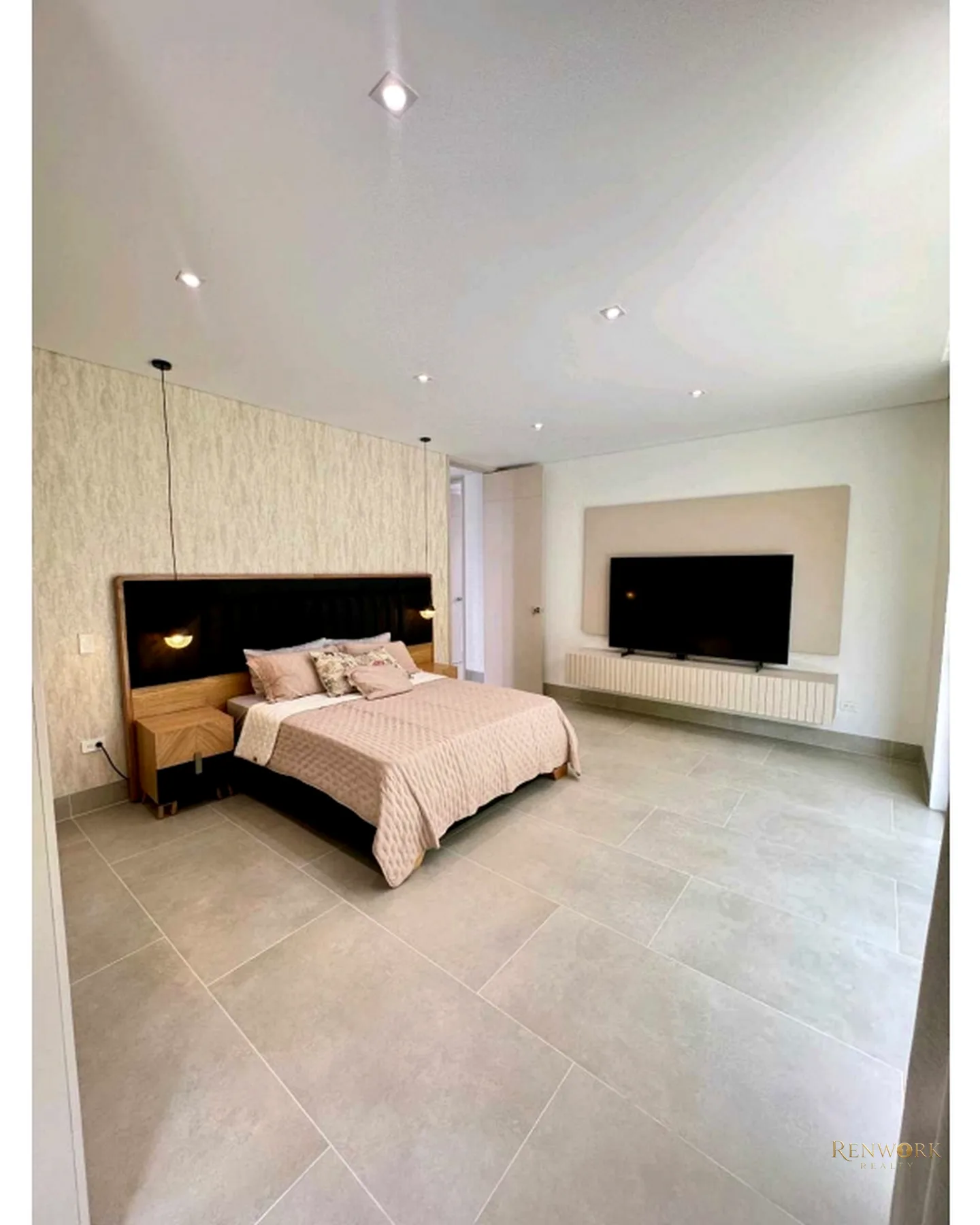 VENTA EXCLUSIVA CASA EN LLANOGRANDE · foto 9