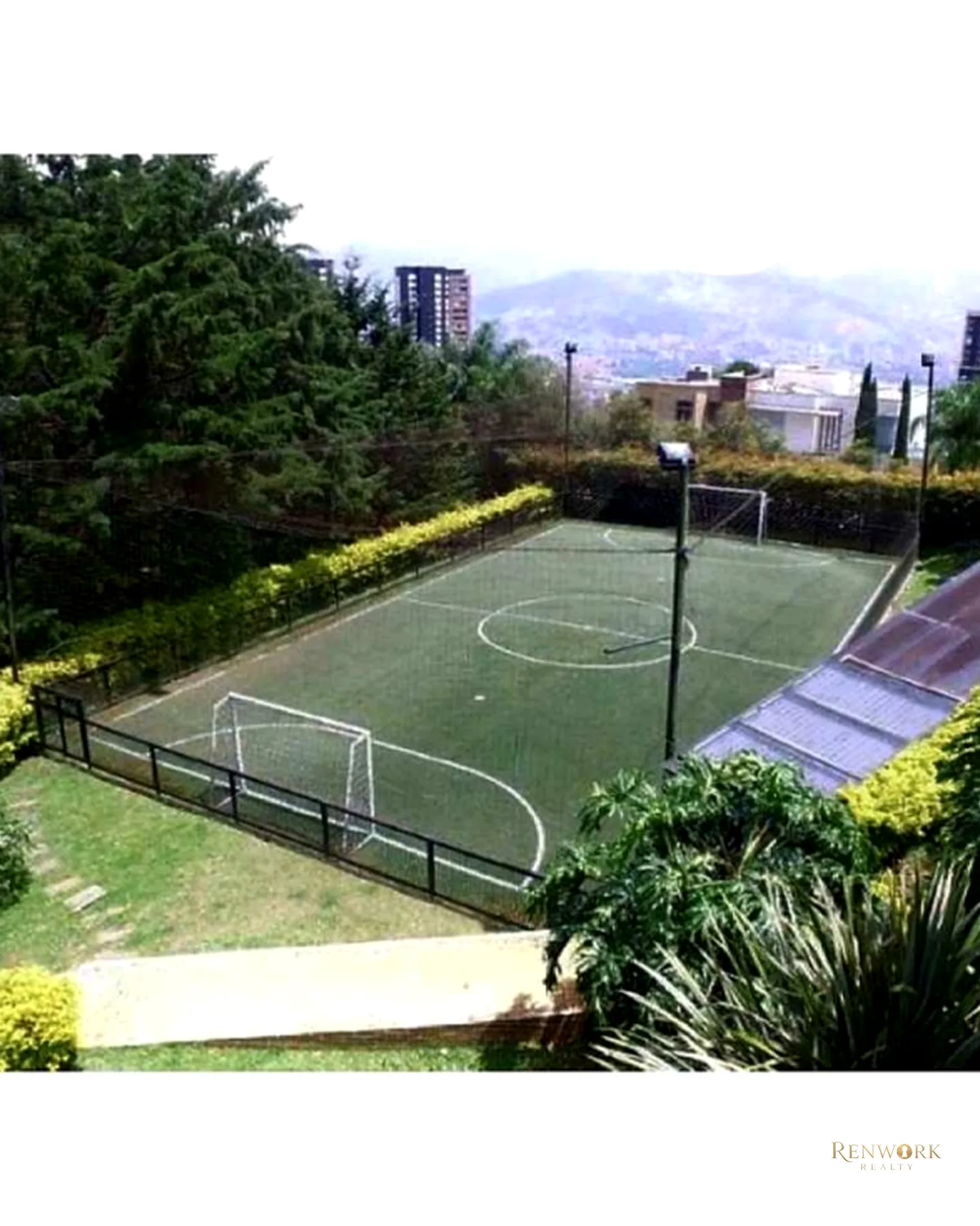 VENTA EXCLUSIVA CASA VÍA PALMAS ANTES DEL ALTO PISCINA-BOSQUE · foto 12