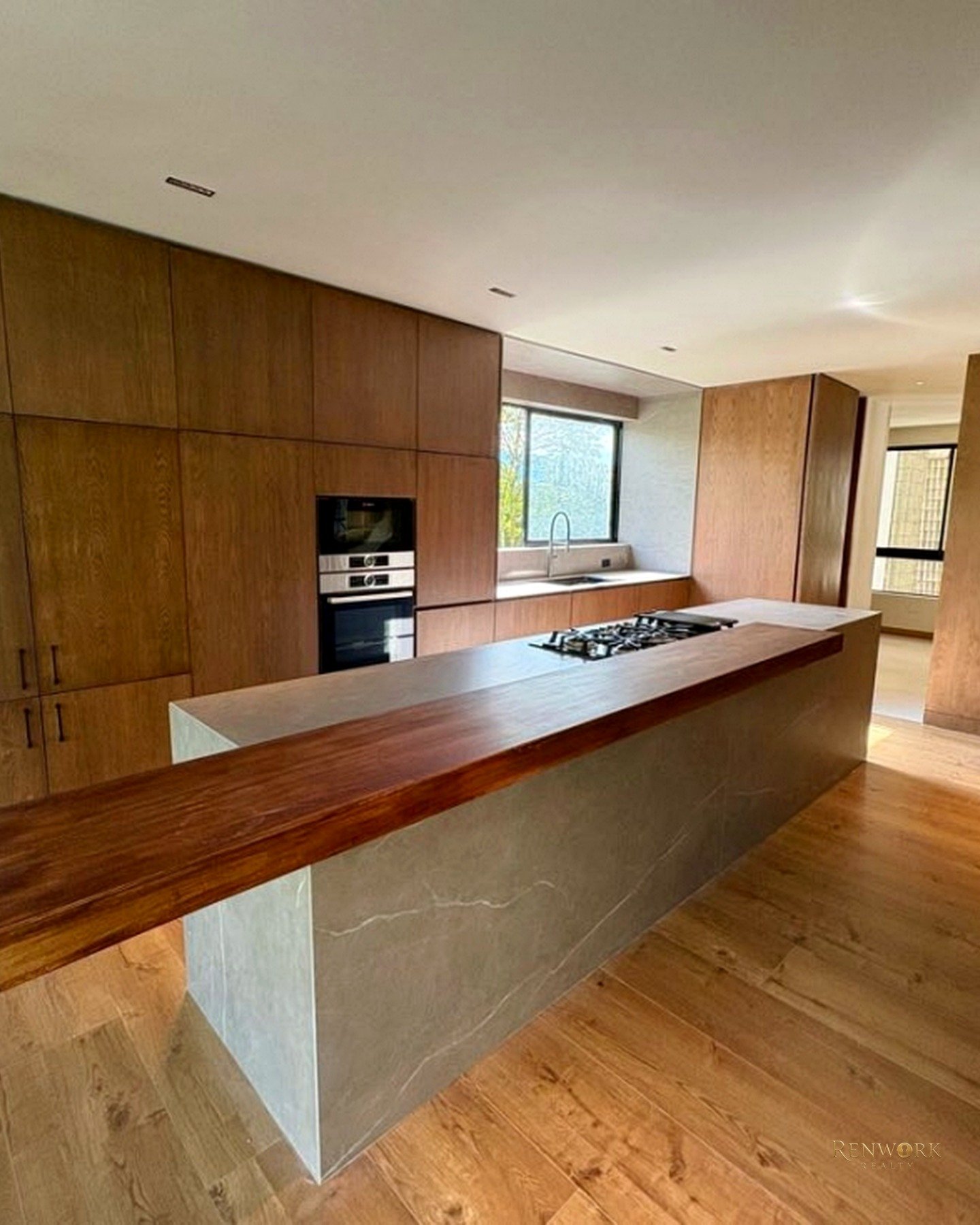 VENTA - EXCLUSIVO APARTAMENTO DE 500 M² EN EL POBLADO · foto 3