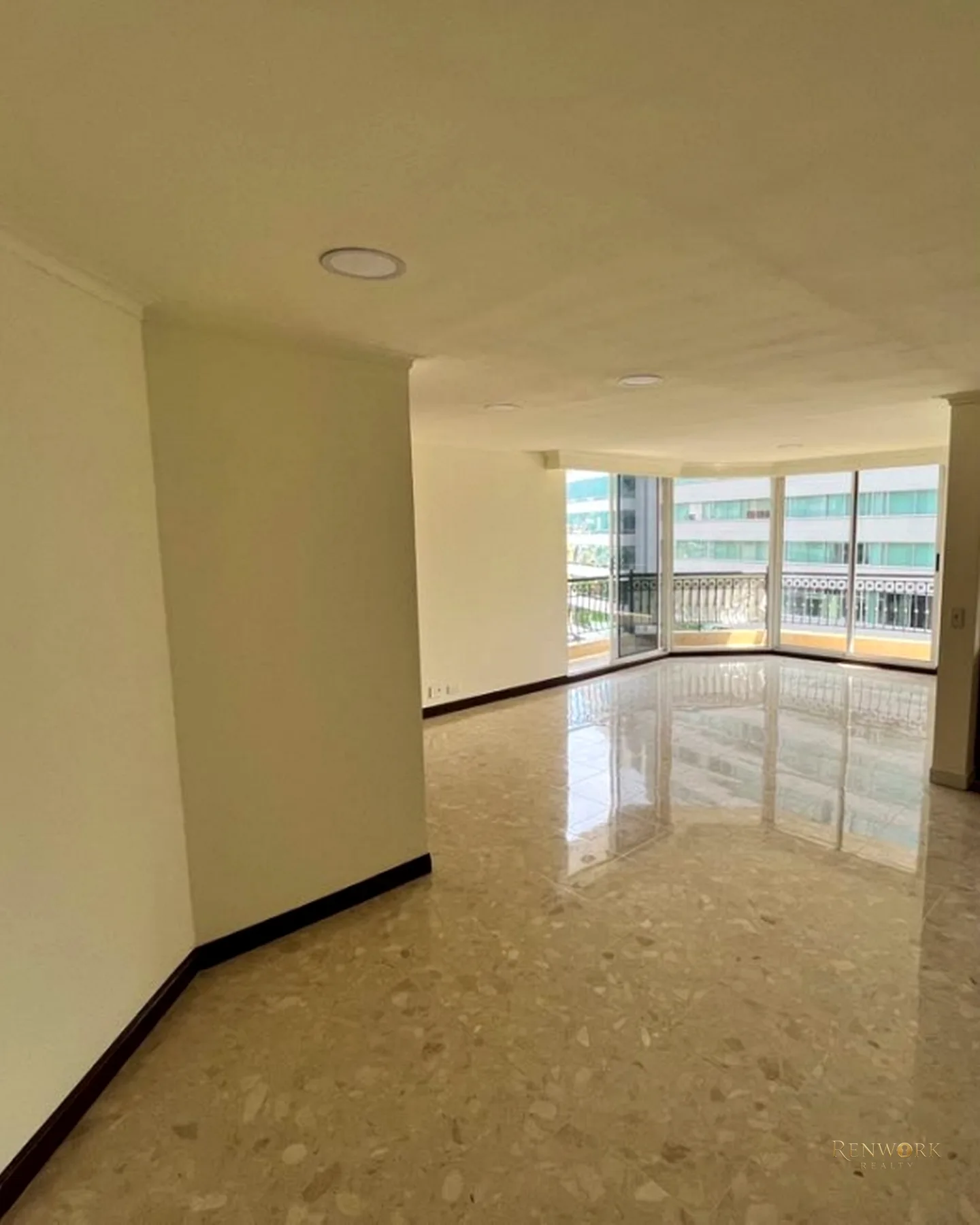 VENTA EXCLUSIVO APARTAMENTO MILLA DE ORO EL POBLADO MEDELLÍN ANTIOQUIA · foto 8
