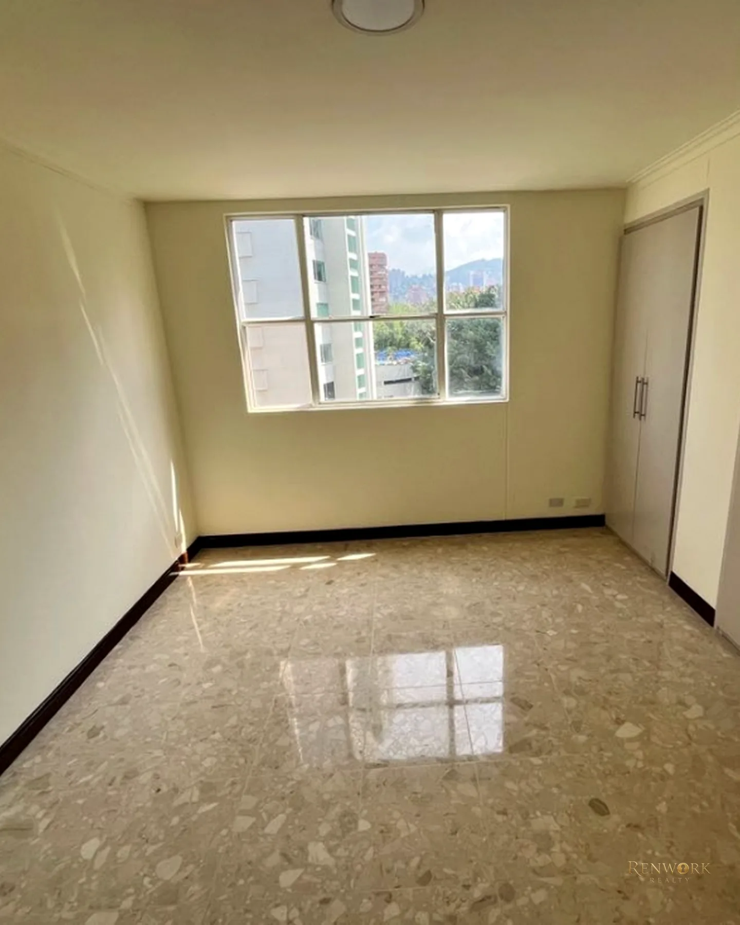 VENTA EXCLUSIVO APARTAMENTO MILLA DE ORO EL POBLADO MEDELLÍN ANTIOQUIA · foto 15