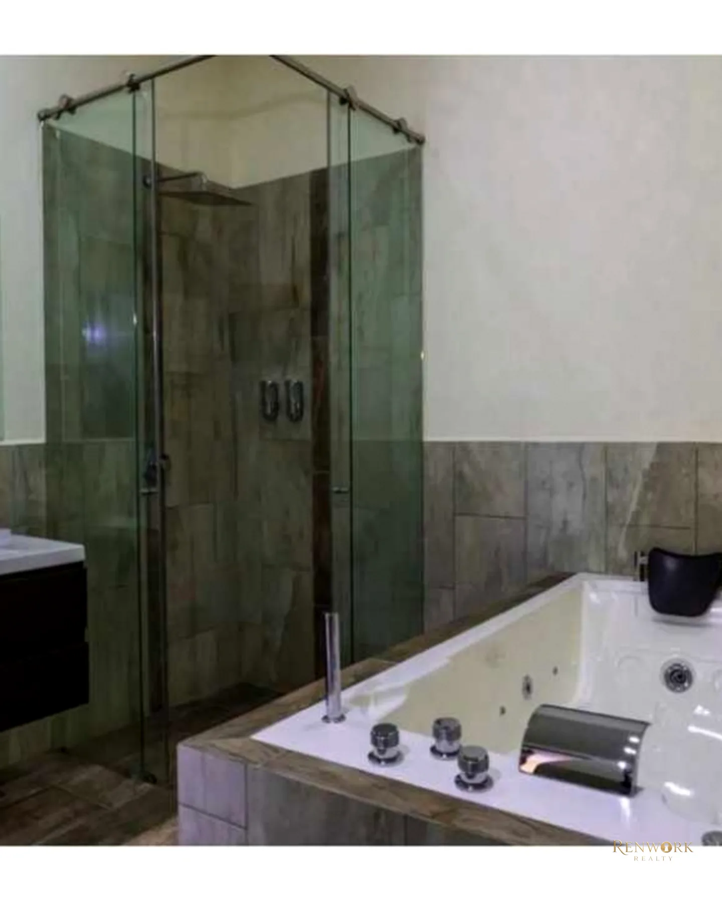 VENTA FINCA HOTEL BOUTIQUE EN EL PEÑOL CON AMOBLAMIENTO DE LUJO · foto 15