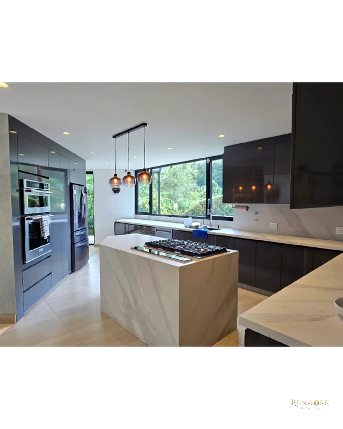 VENTA HERMOSA CASA EN EL RETIRO · foto 7