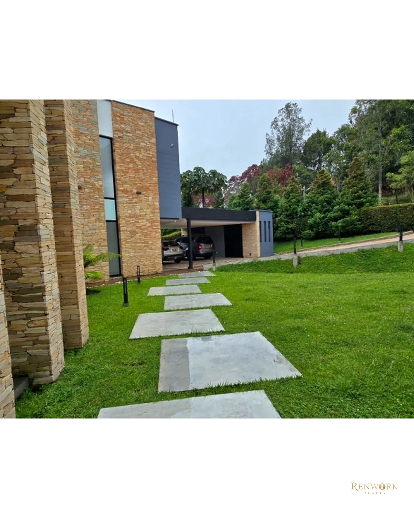 VENTA HERMOSA CASA EN EL RETIRO · foto 3