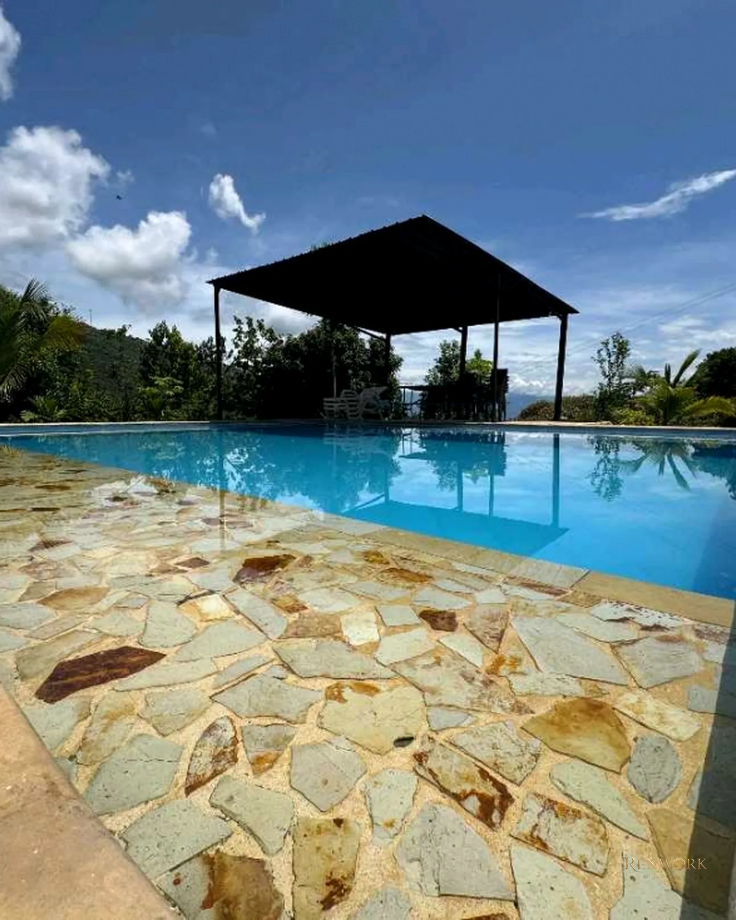 VENTA HERMOSA FINCA CERCA DEL PARQUE DE SAN JERÓNIMO · foto 16