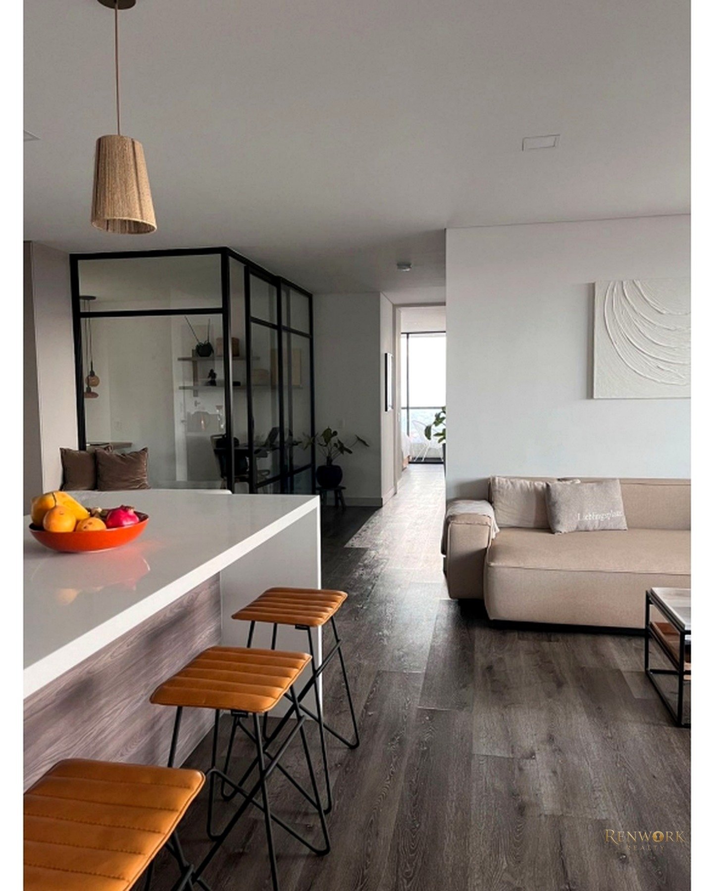 VENTA HERMOSO APARTAMENTO DE 156 MTS EN EL POBLADO PARTE ALTA TESORO · foto 3