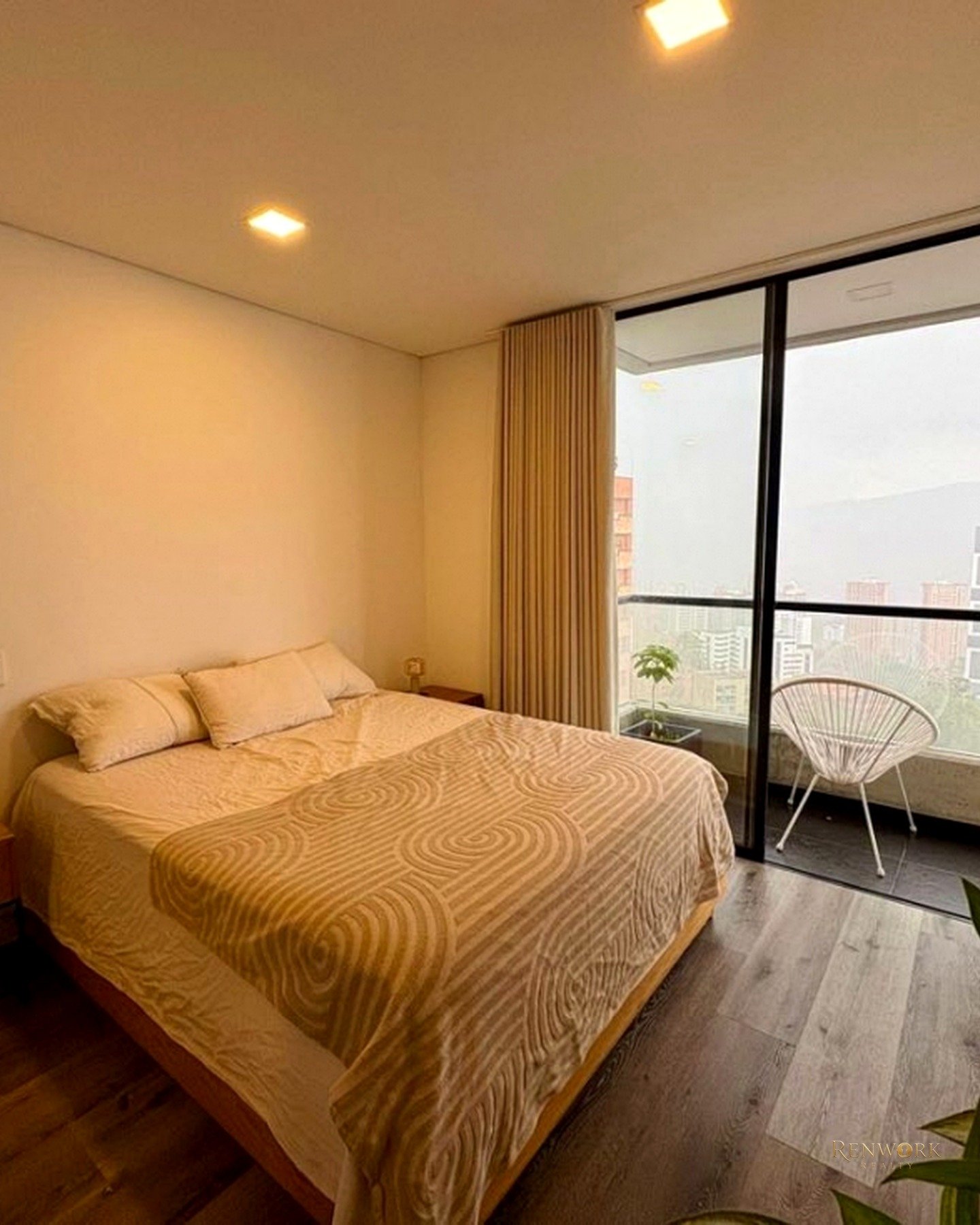 VENTA HERMOSO APARTAMENTO DE 156 MTS EN EL POBLADO PARTE ALTA TESORO · foto 7