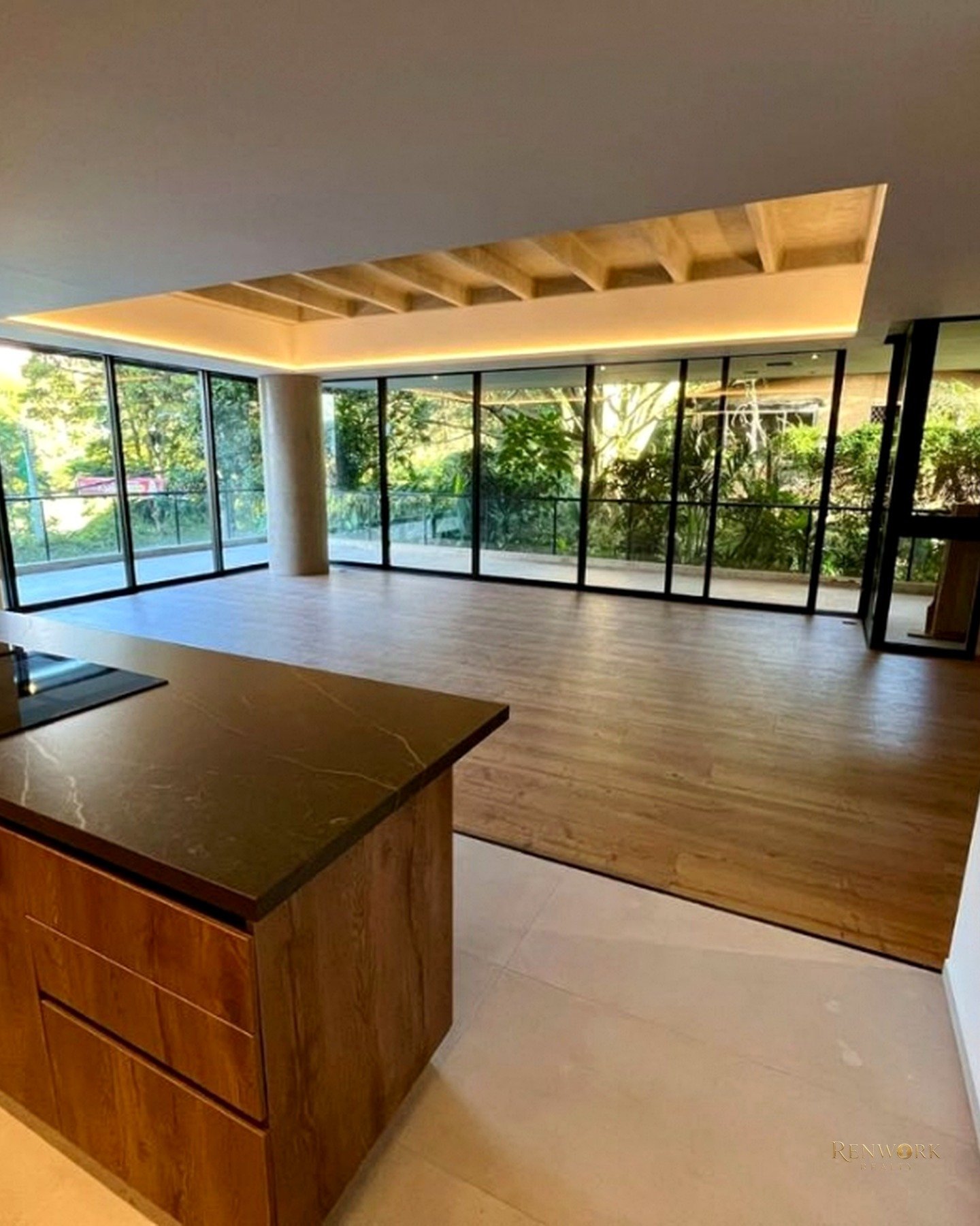 VENTA HERMOSO APARTAMENTO EN EL POBLADO DE 250 MTS SECTOR EL CAMPESTRE · foto 1
